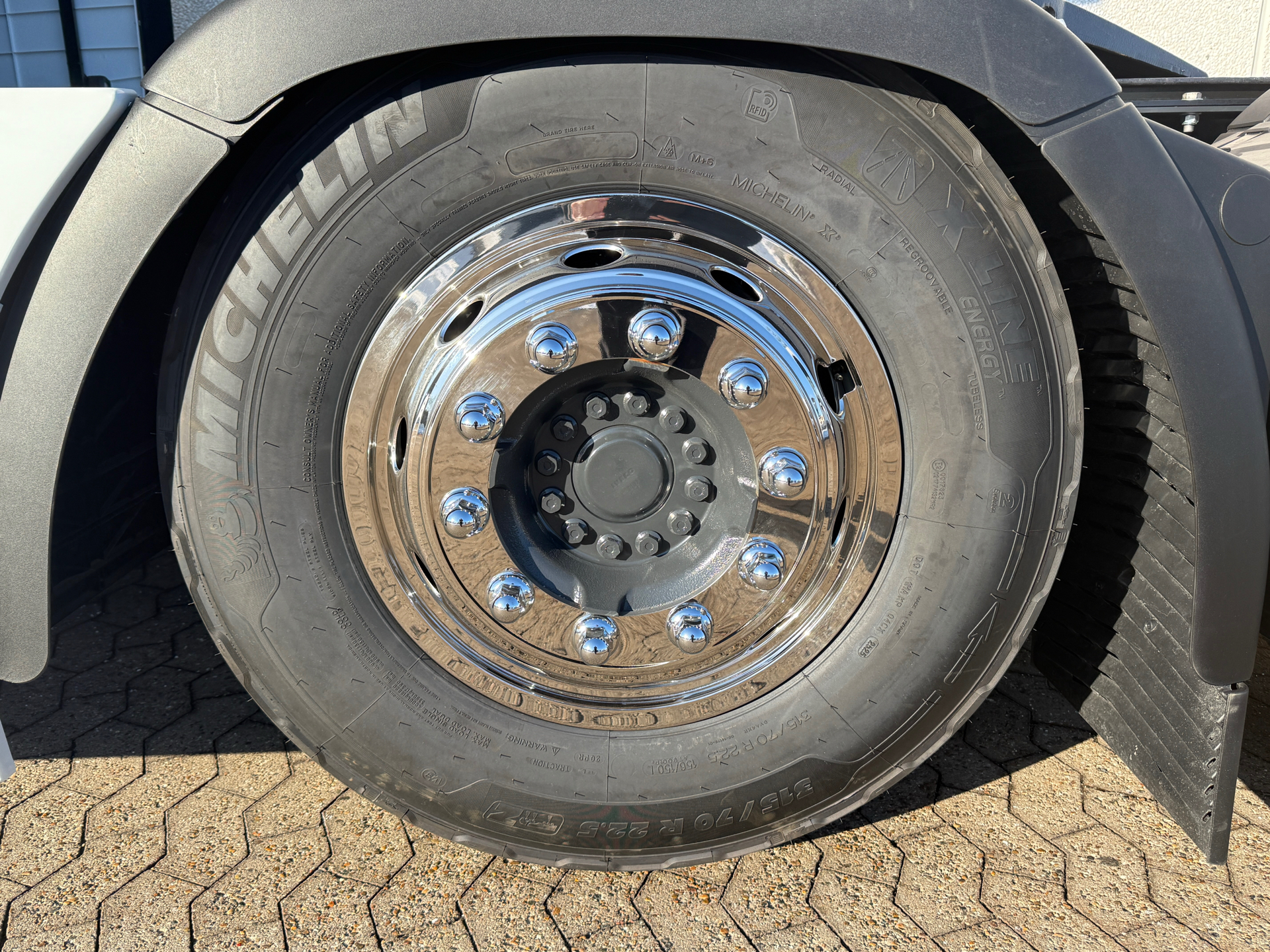 Billede af Iveco S-Way 12,9 D AS440S49-E6e Twinsteer 490HK 12g Aut.