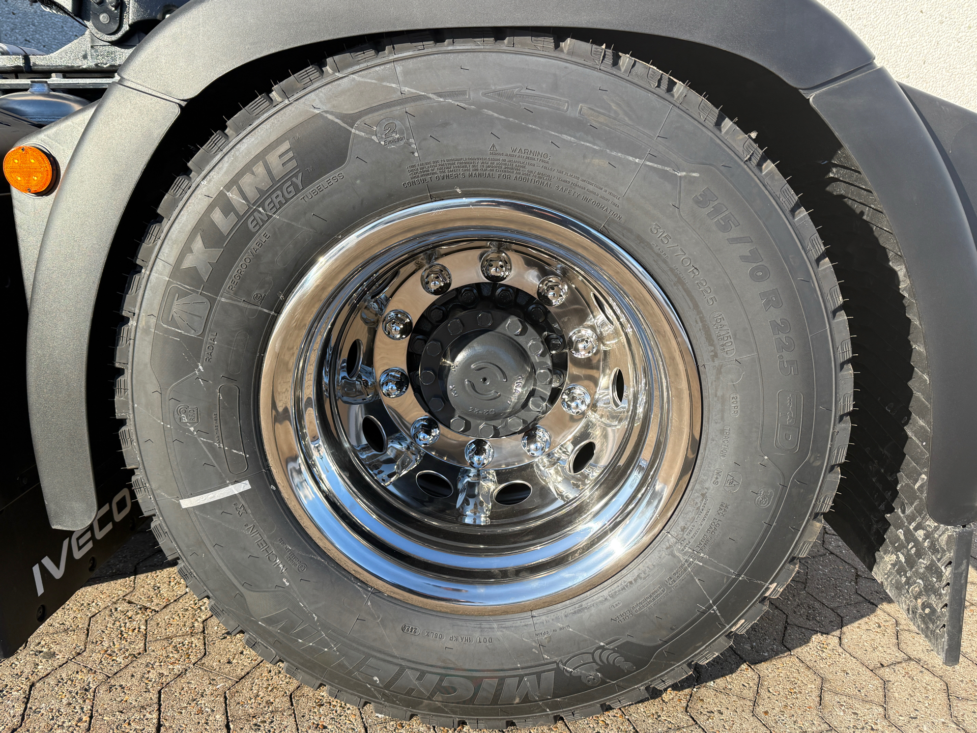 Billede af Iveco S-Way 12,9 D AS440S49-E6e Twinsteer 490HK 12g Aut.