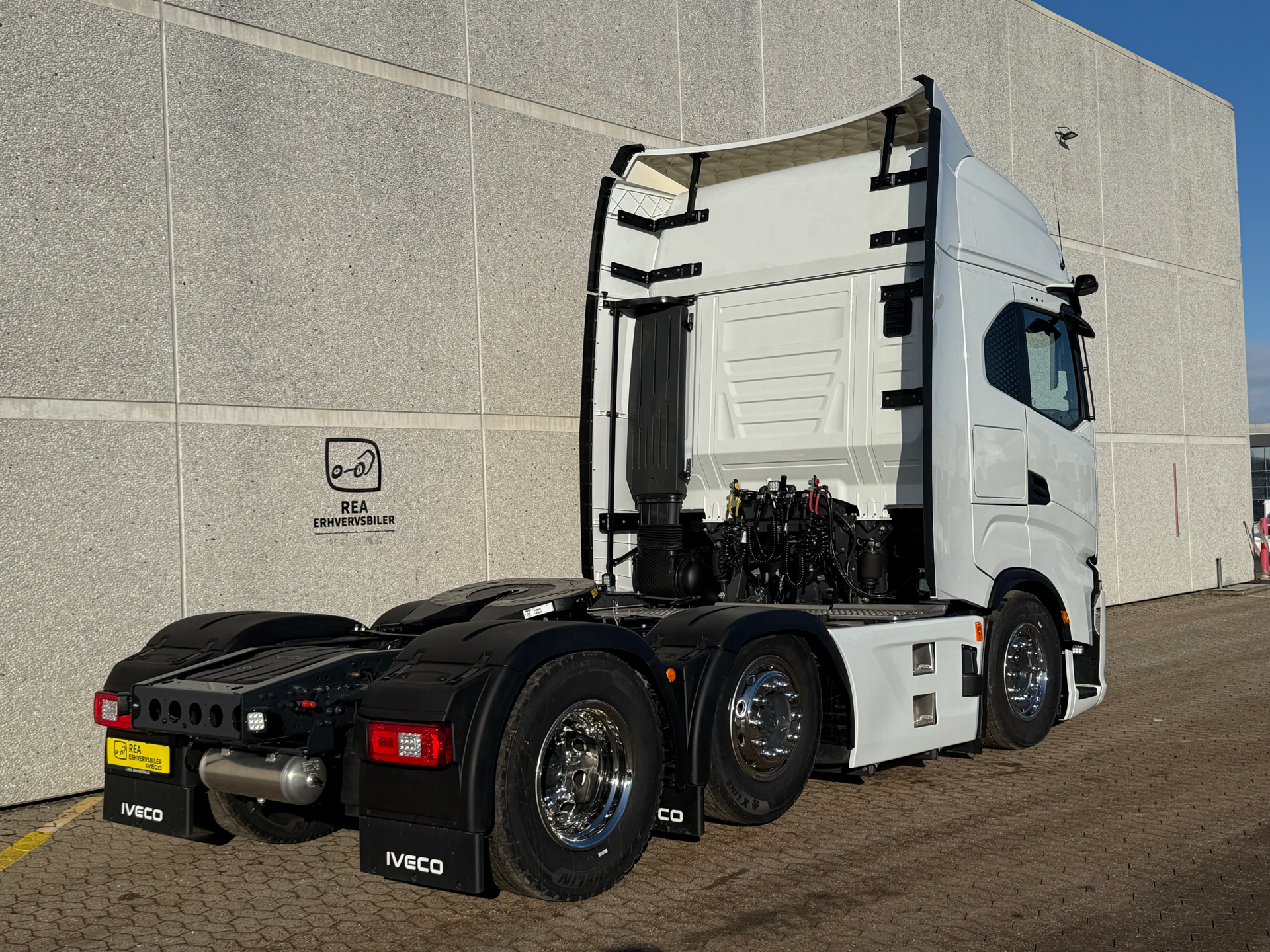 Billede af Iveco S-Way 12,9 D AS440S49-E6e Twinsteer 490HK 12g Aut.