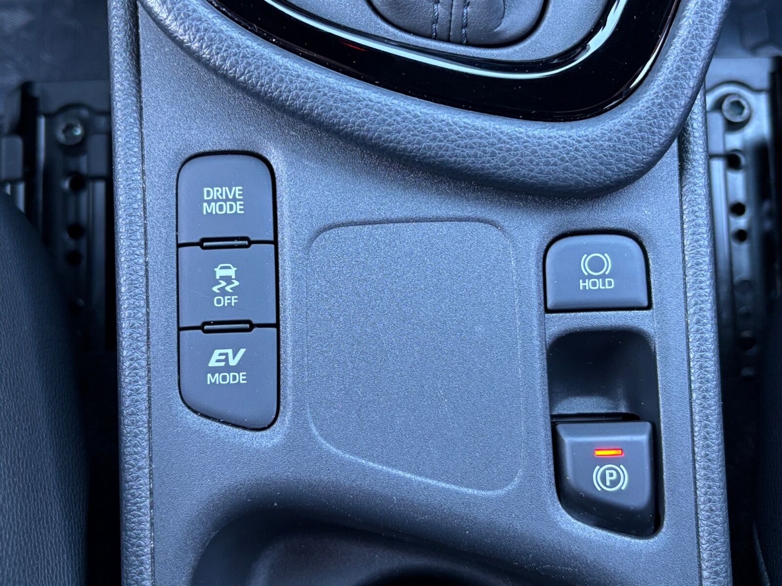 Billede af Toyota Yaris 1,5 Hybrid H3 Style Bi-tone 116HK 5d Trinl. Gear