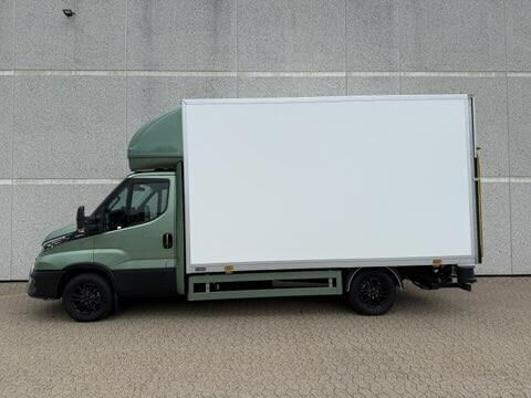 Billede af Iveco Daily 35S18 4100mm 3,0 D 180HK Ladv./Chas. 8g Aut.