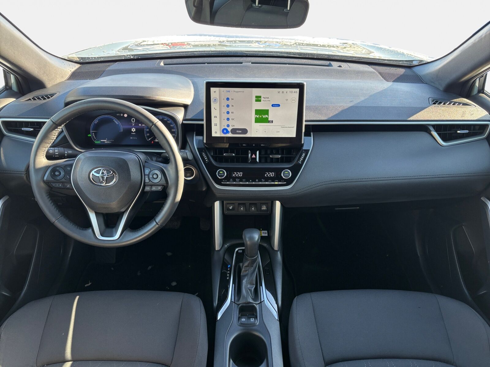 Billede af Toyota Corolla Cross 1,8 Hybrid Style Comfort 140HK 5d Aut.