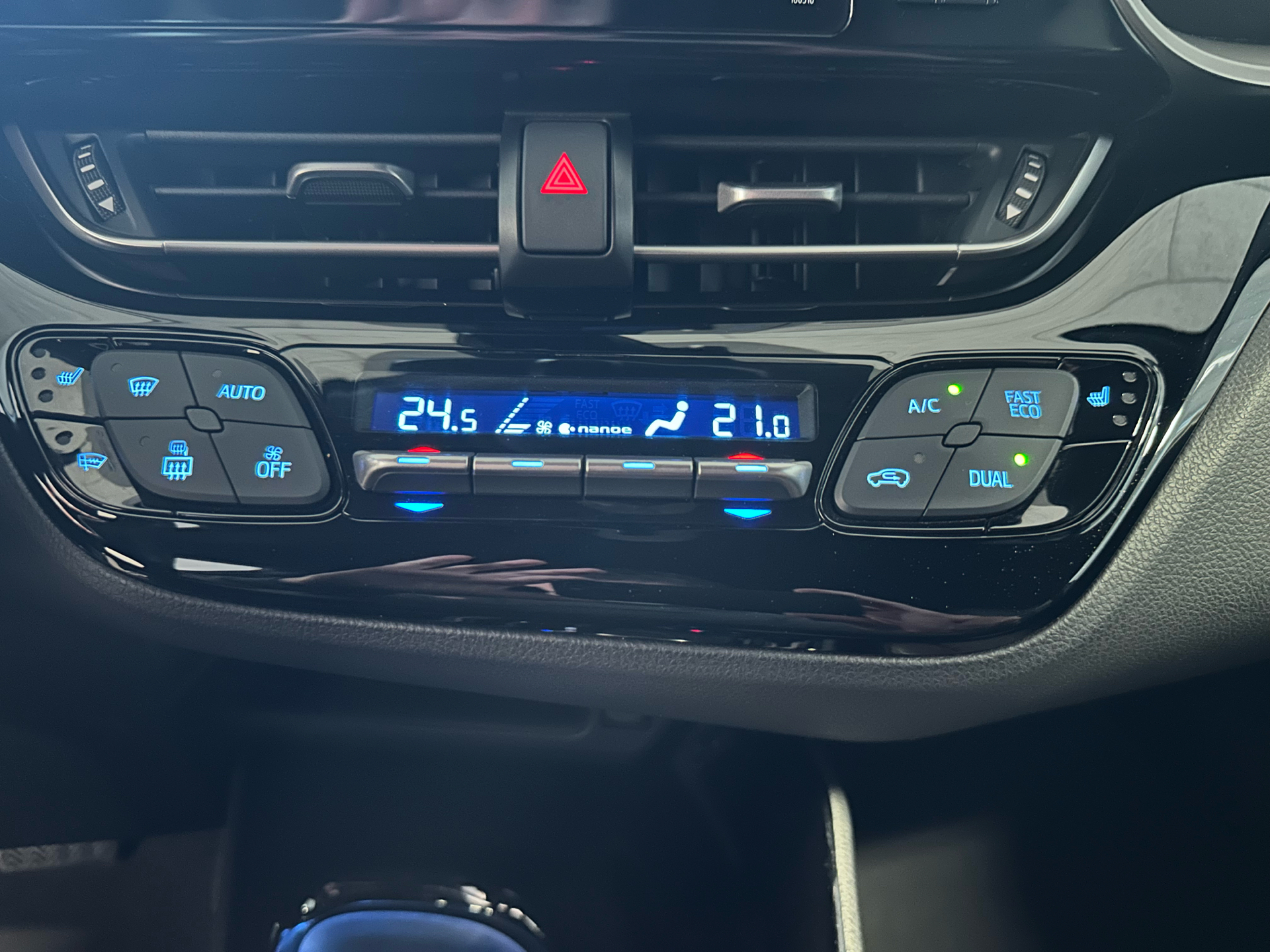 Billede af Toyota C-HR 1,8 Hybrid C-HIC LED Multidrive S 122HK 5d Aut.