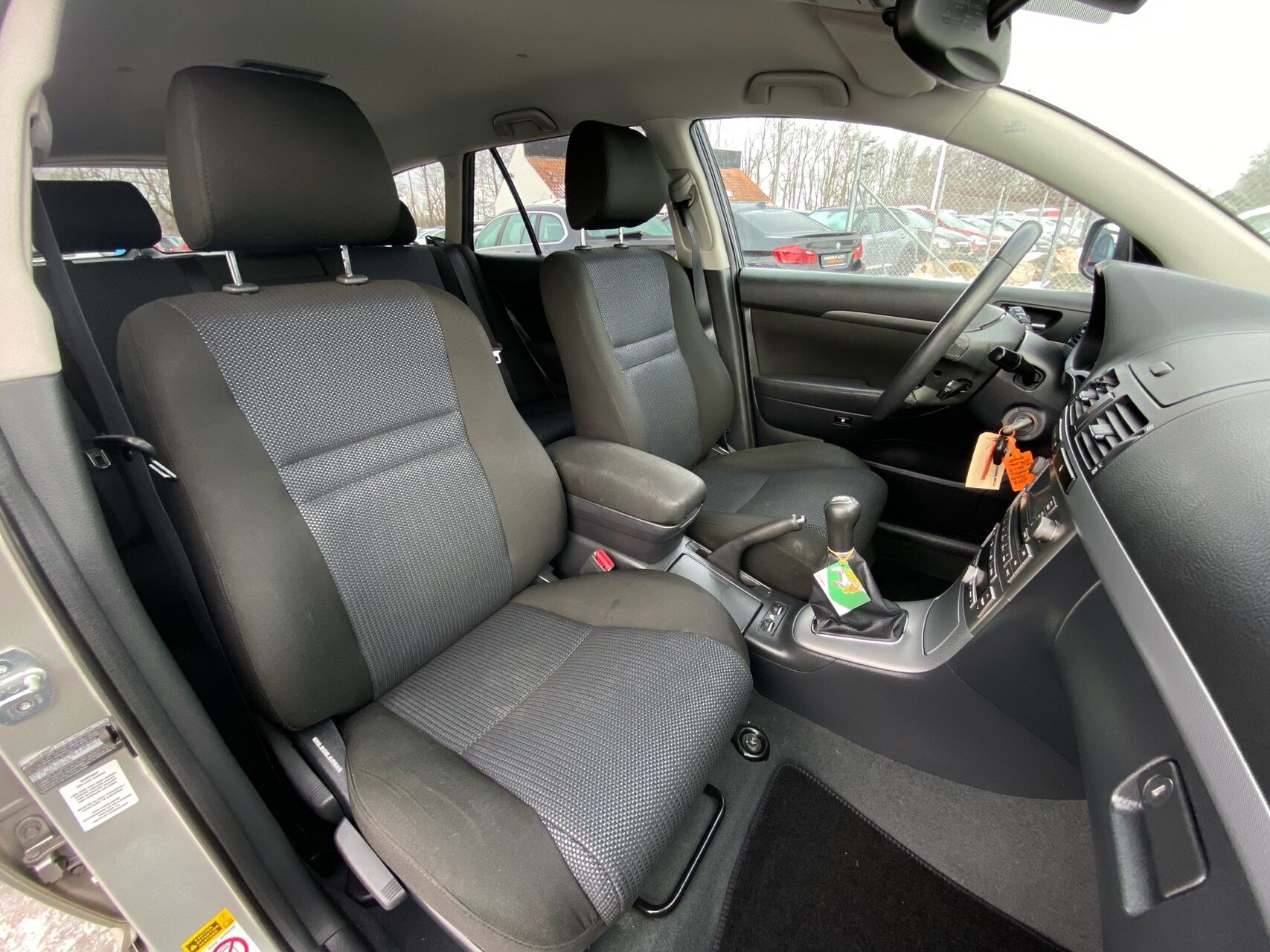 Billede af Toyota Avensis 1,8 Linea Terra 129HK Stc