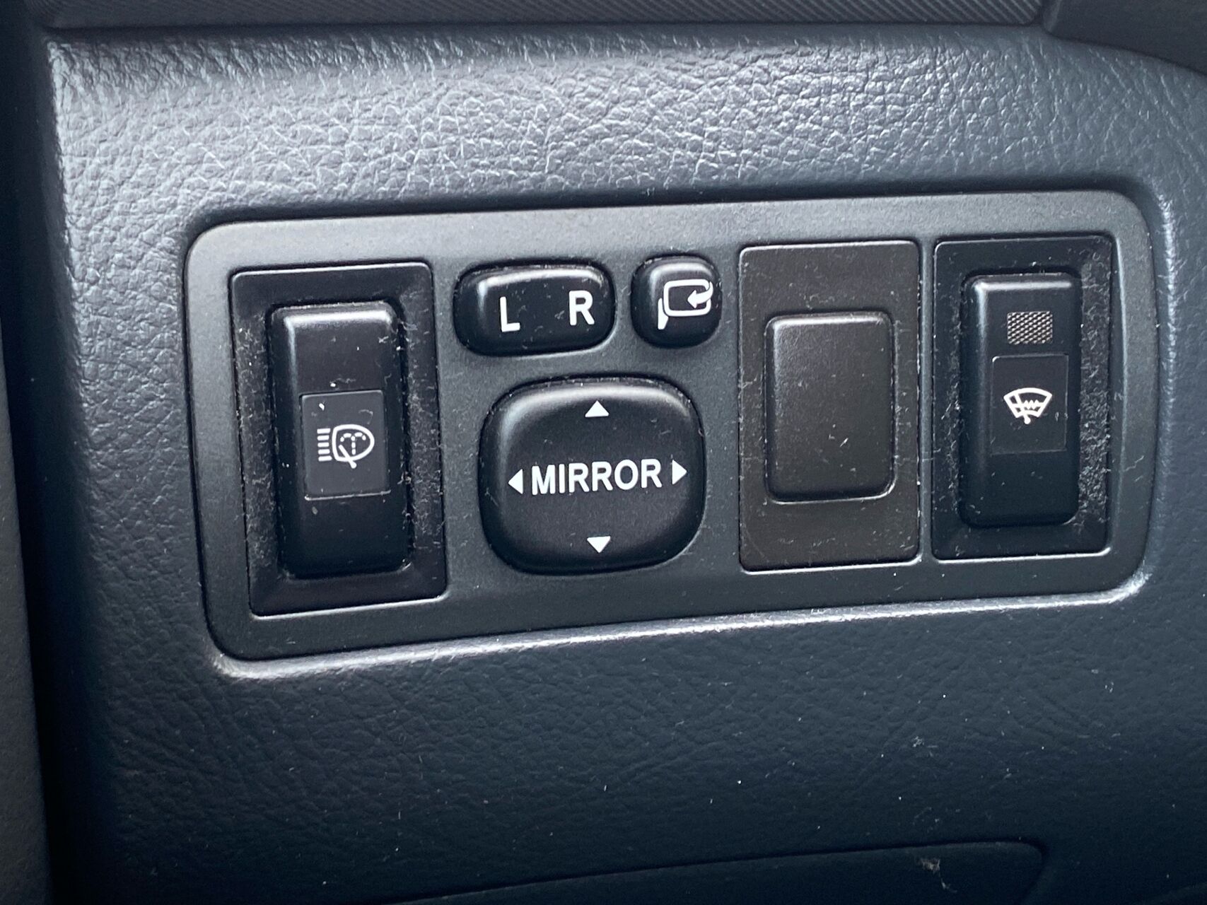 Billede af Toyota Avensis 1,8 Linea Terra 129HK Stc