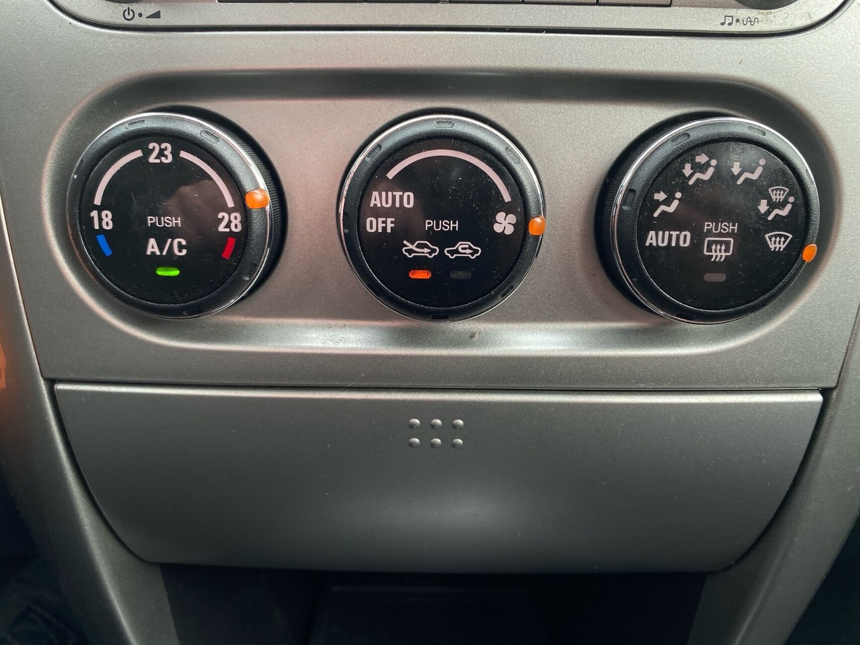 Billede af Suzuki Liana 1,6 106HK 5d