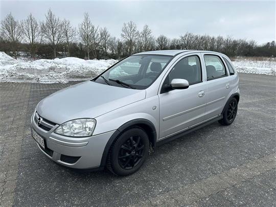 Opel Corsa 1,2 Twinport Cosmo 80HK 5d