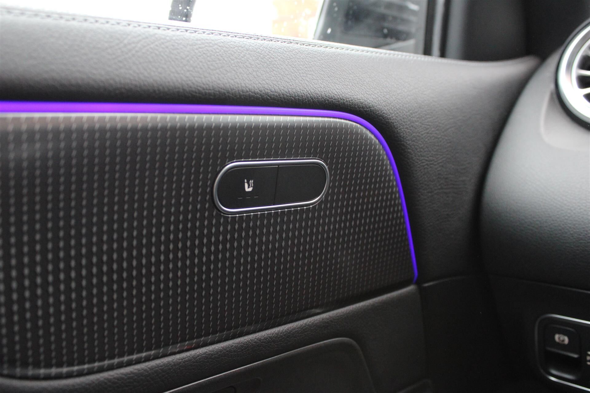 Billede af Mercedes-Benz EQA 300 EL 4Matic 228HK 5d Aut.