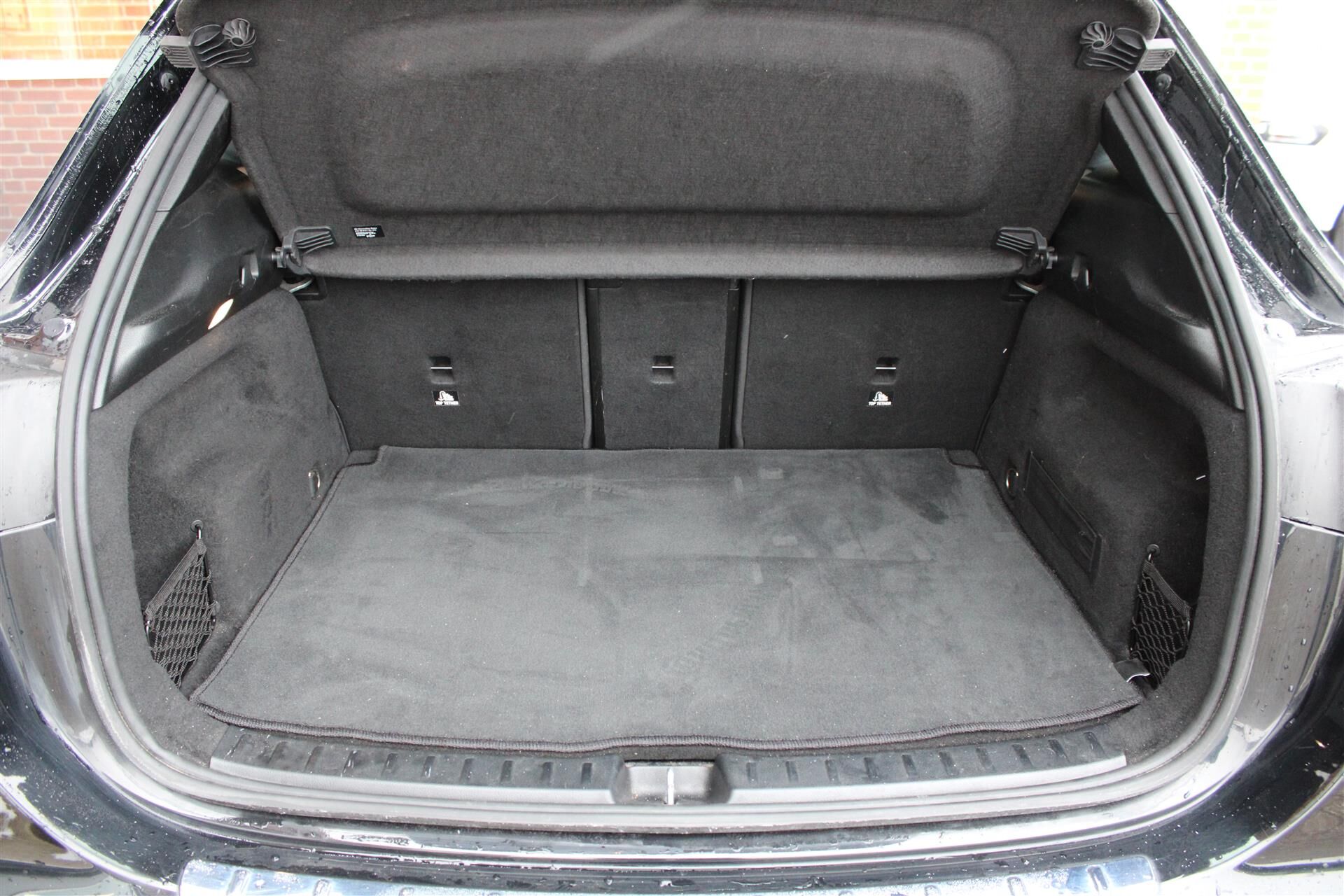 Billede af Mercedes-Benz EQA 300 EL 4Matic 228HK 5d Aut.