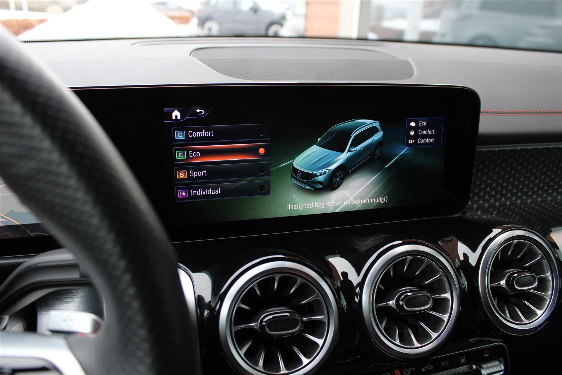 Billede af Mercedes-Benz EQB 250+ EL AMG Advance Plus 190HK 5d Aut.