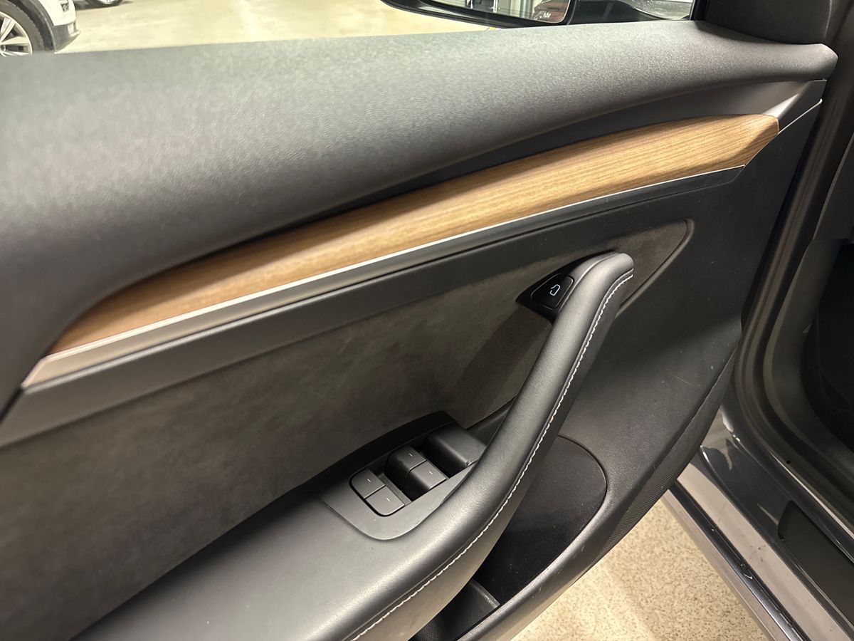 Billede af Tesla Model 3 EL Standard Range 283HK Aut.