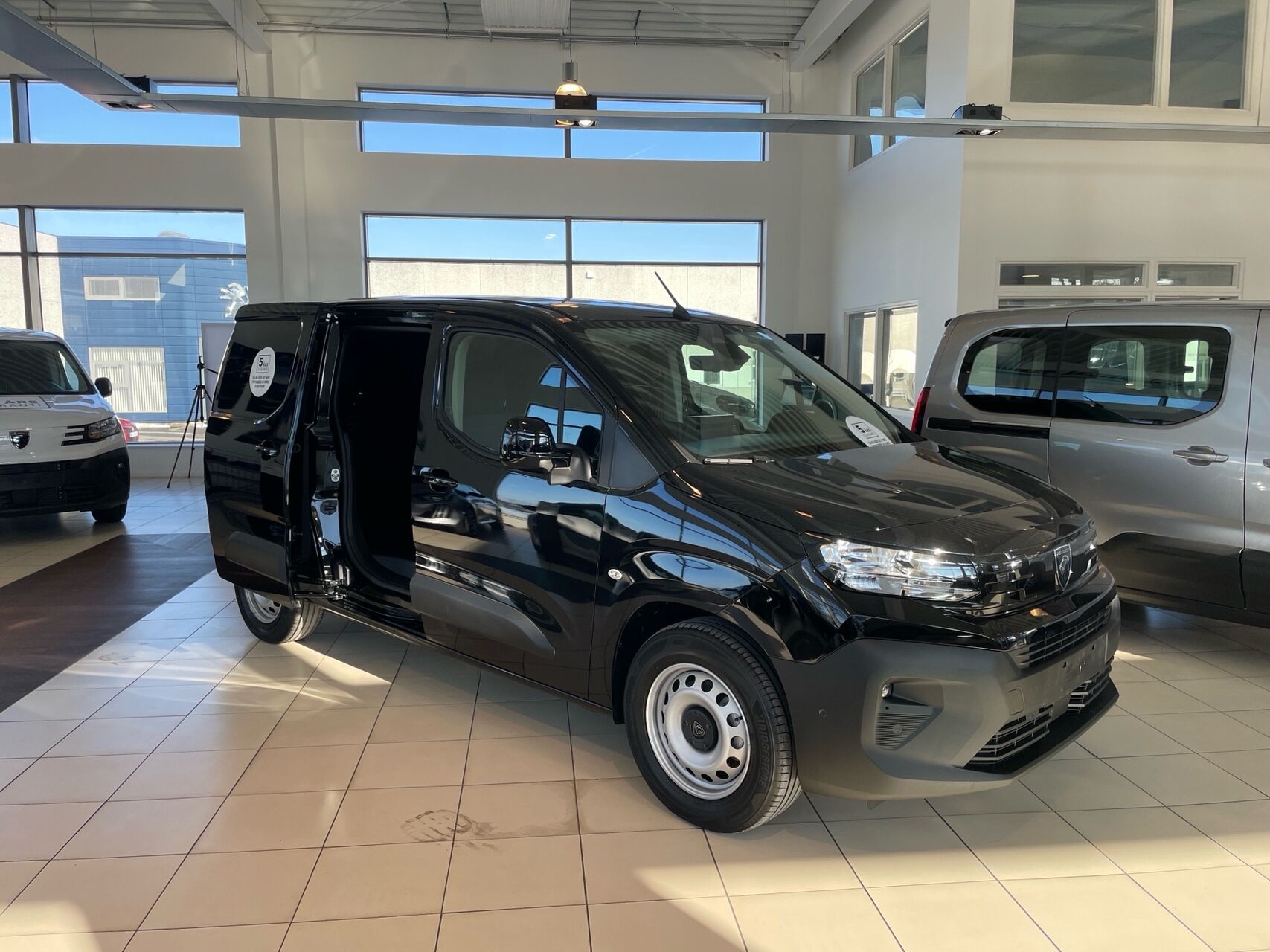 Billede af Peugeot e-Partner L2 V2 EL Premium 136HK Van Aut.