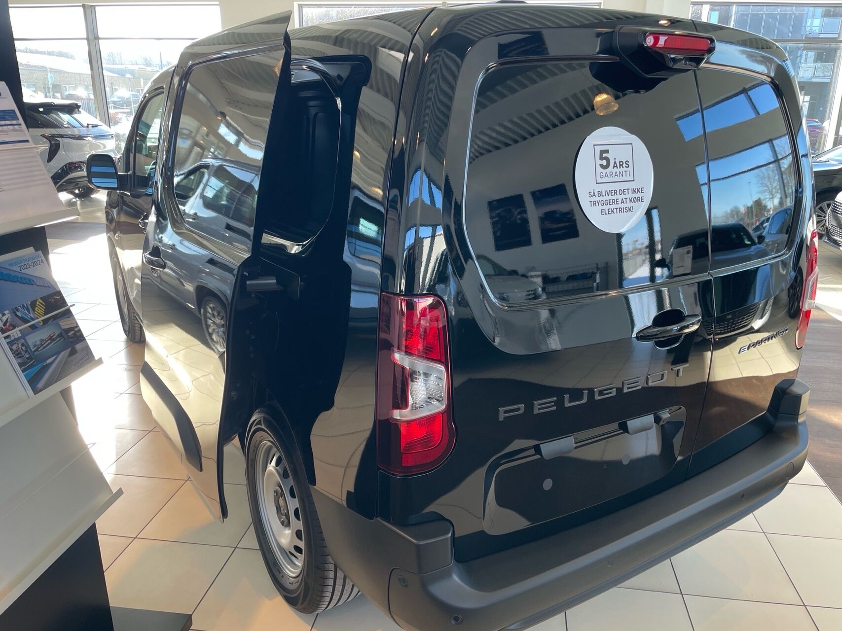 Billede af Peugeot e-Partner L2 V2 EL Premium 136HK Van Aut.