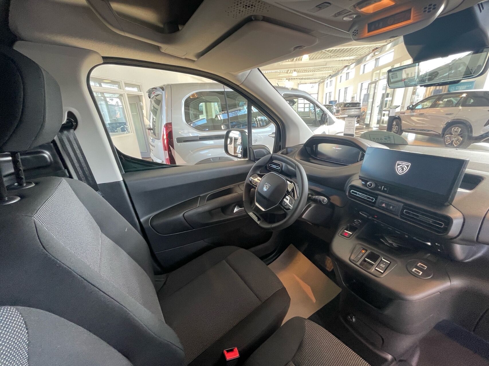 Billede af Peugeot e-Partner L2 V2 EL Premium 136HK Van Aut.