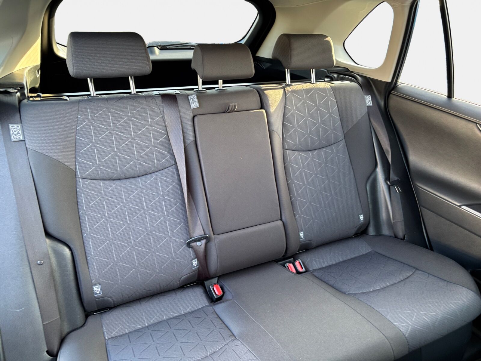 Billede af Toyota RAV4 2,5 Hybrid H3 218HK 5d 6g Aut.