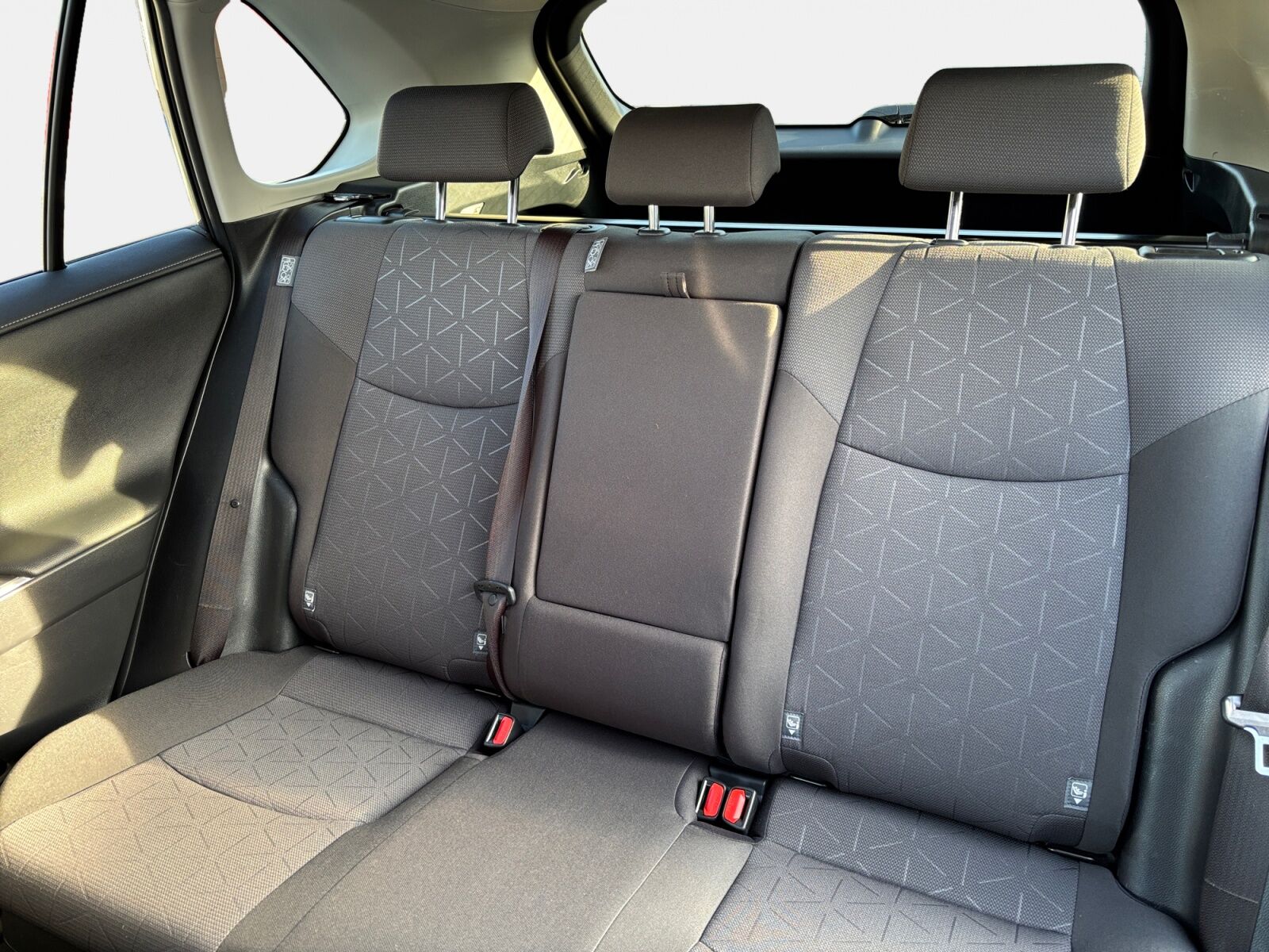 Billede af Toyota RAV4 2,5 Hybrid H3 218HK 5d 6g Aut.