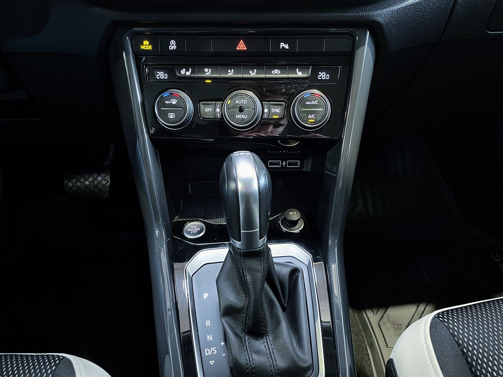 Billede af VW T-Roc 1,5 TSI ACT Sport DSG 150HK 5d 7g Aut.