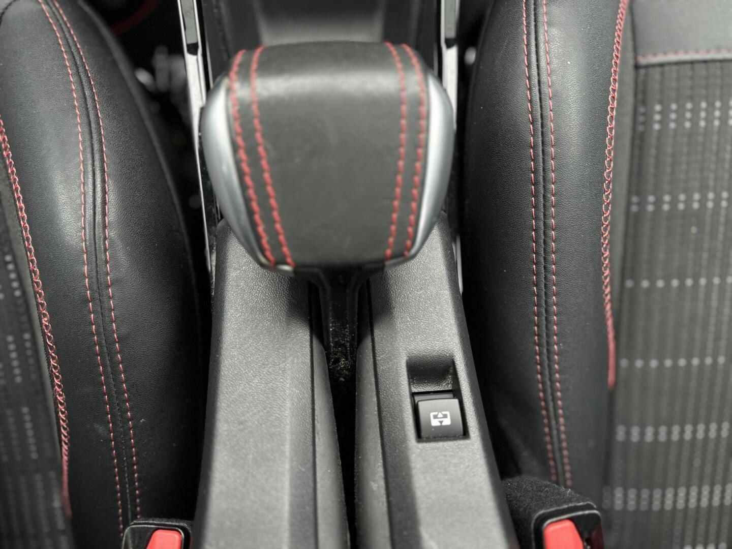 Billede af Peugeot 2008 1,6 BlueHDi GT Line Sky 120HK 6g