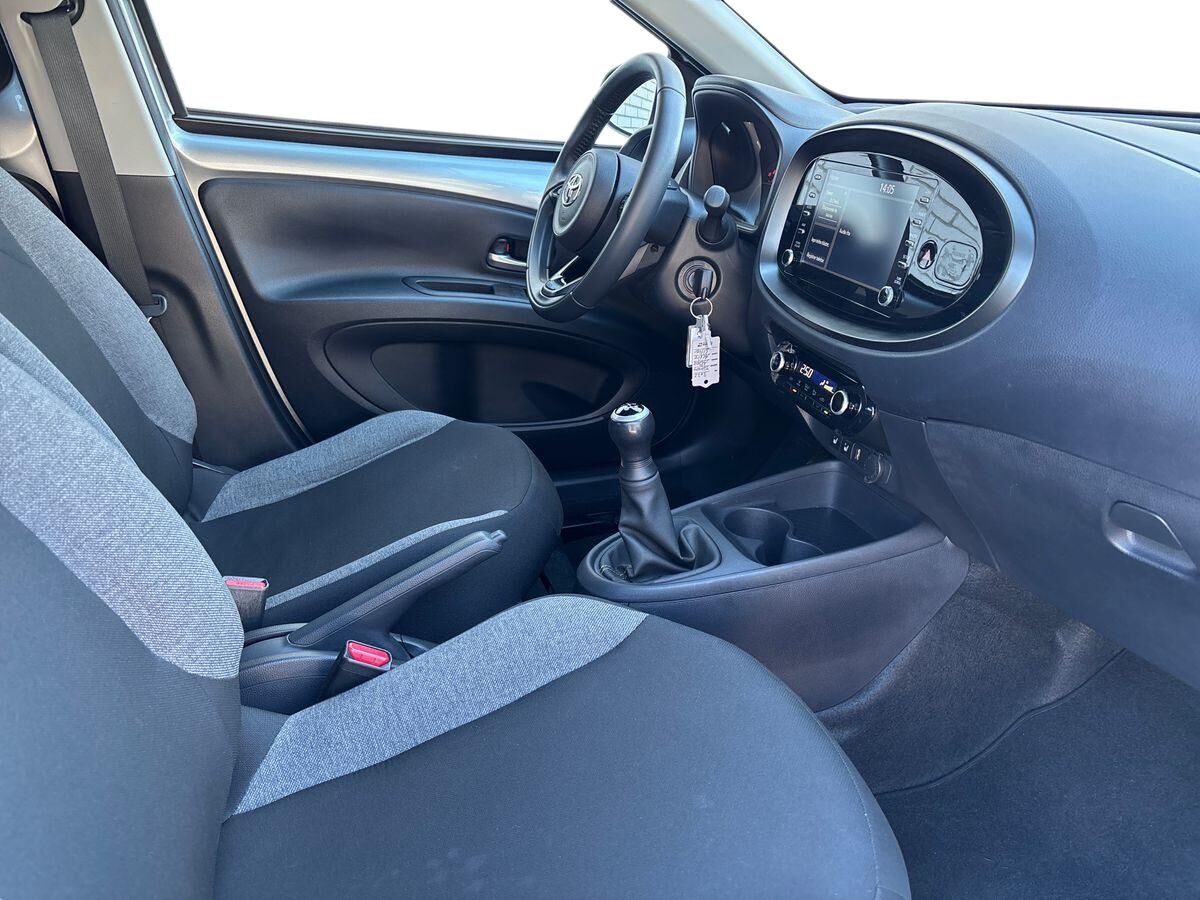 Billede af Toyota Aygo X 1,0 VVT-I Active 72HK 5d