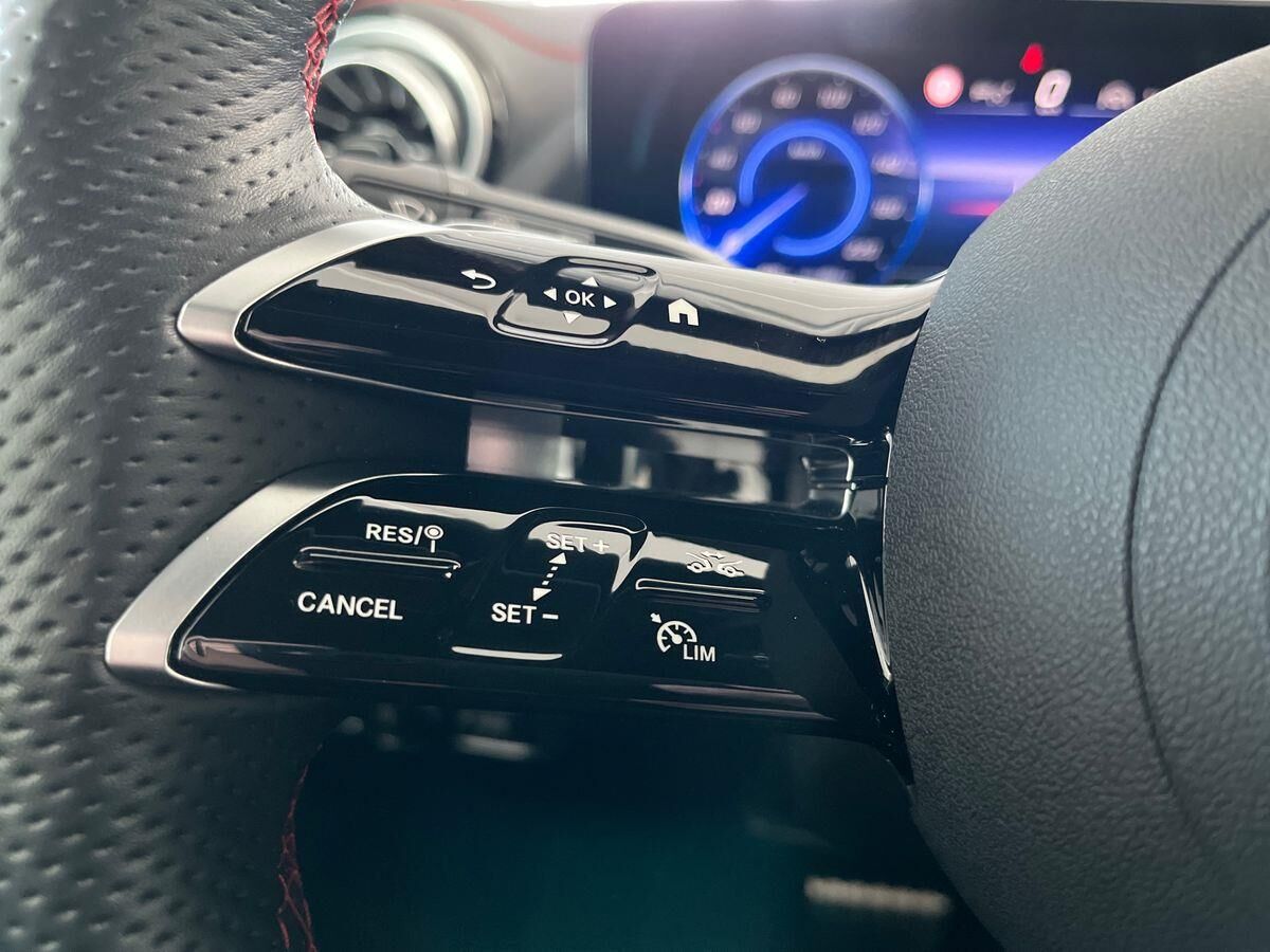 Billede af Mercedes-Benz EQA 250+ EL AMG Line 190HK 5d Aut.