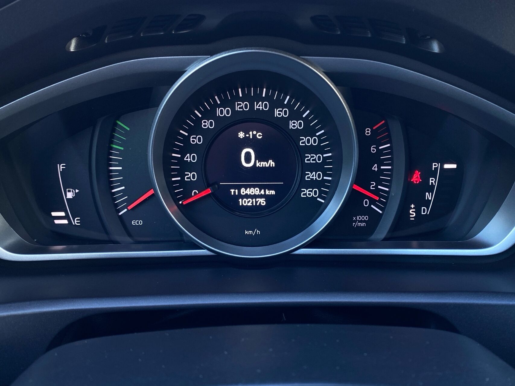 Billede af Volvo V40 Cross Country 1,5 T3 152HK 5d 6g Aut.