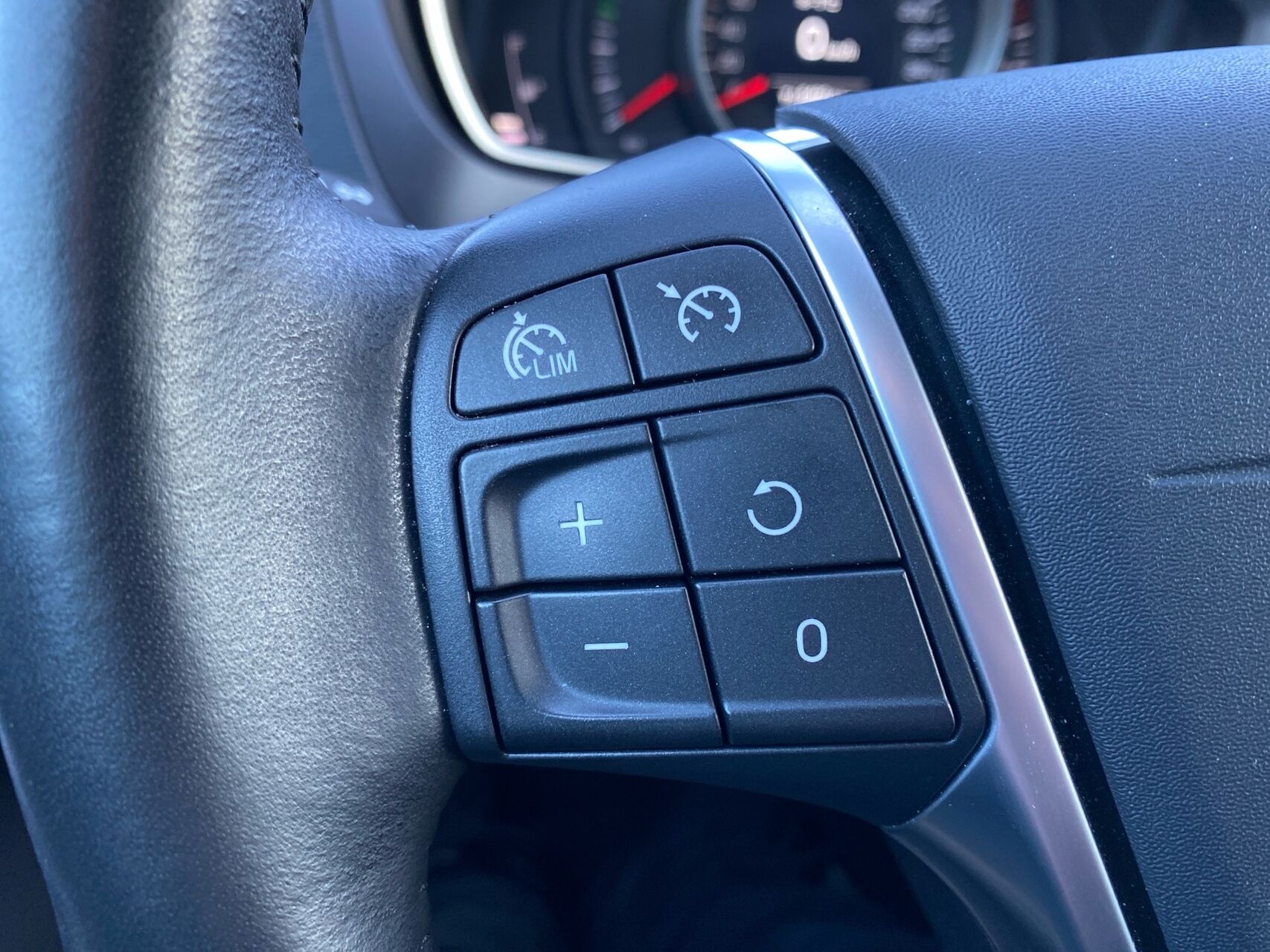 Billede af Volvo V40 Cross Country 1,5 T3 152HK 5d 6g Aut.