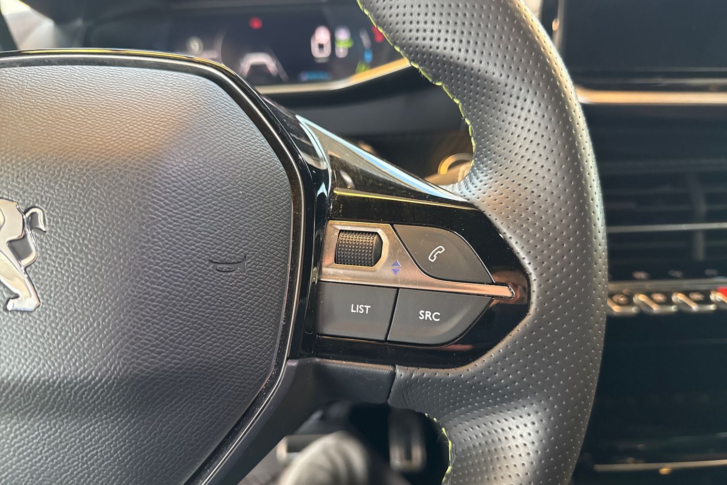 Billede af Peugeot e-2008 EL GT Prime+ 136HK 5d Aut.