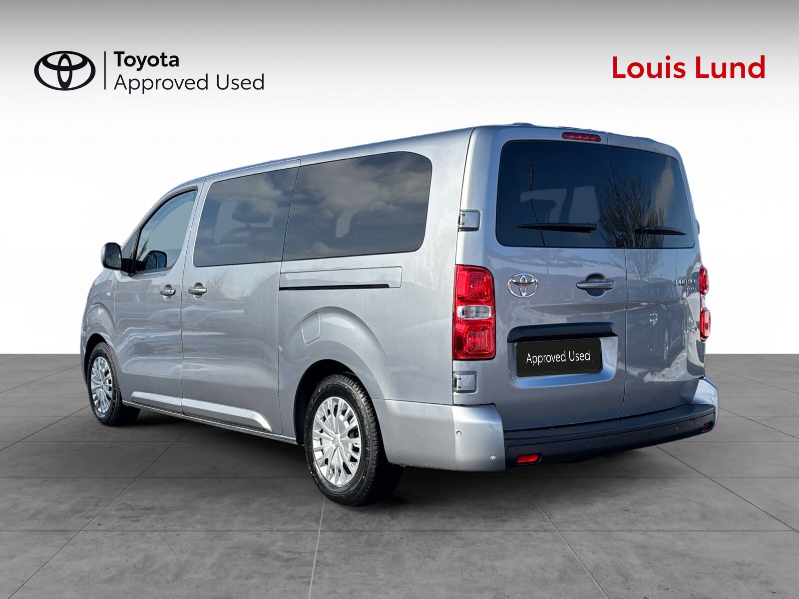 Billede af Toyota Proace Verso Electric Long EL Shuttle To skydedøre 136HK Aut.