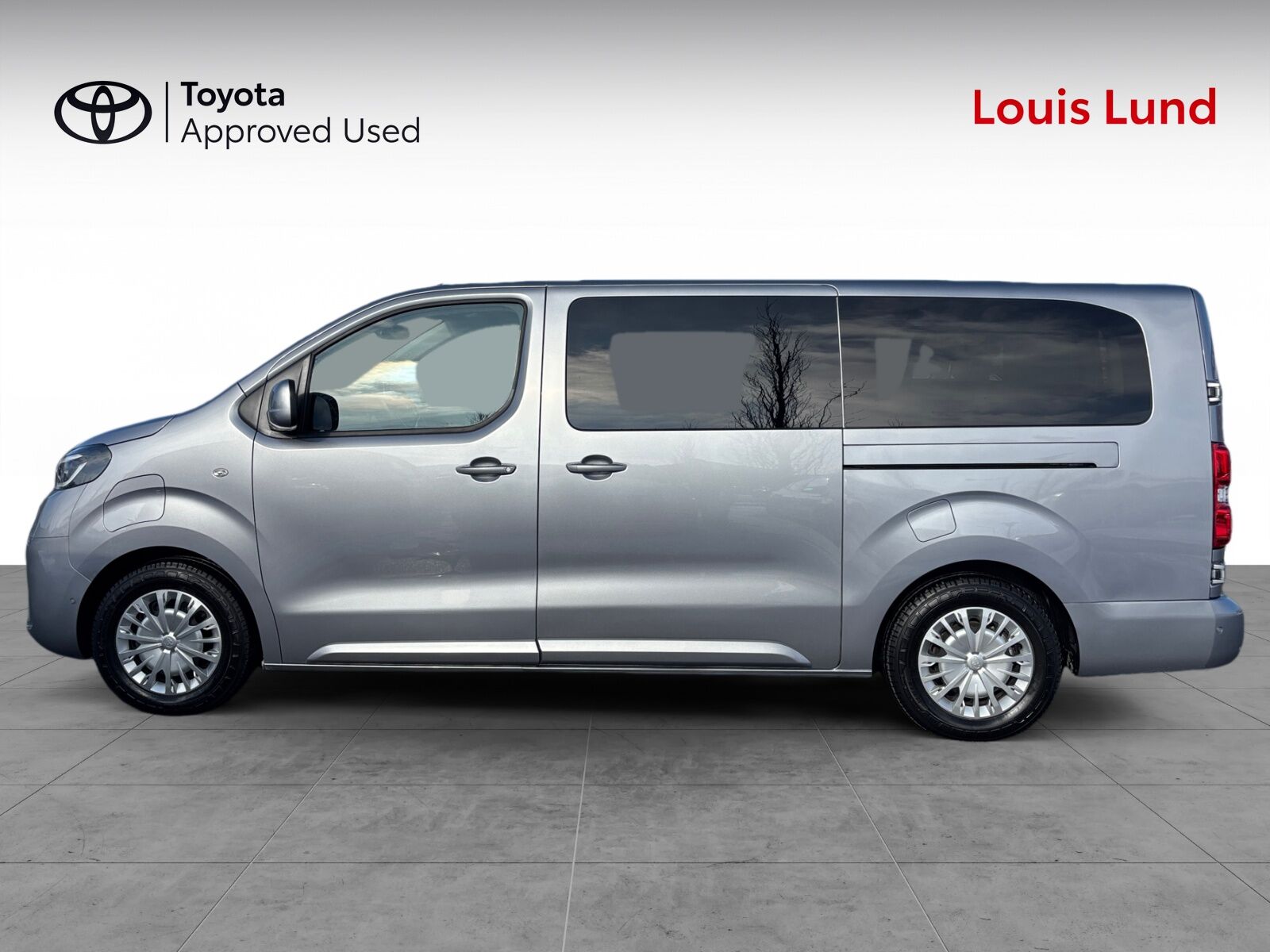 Billede af Toyota Proace Verso Electric Long EL Shuttle To skydedøre 136HK Aut.