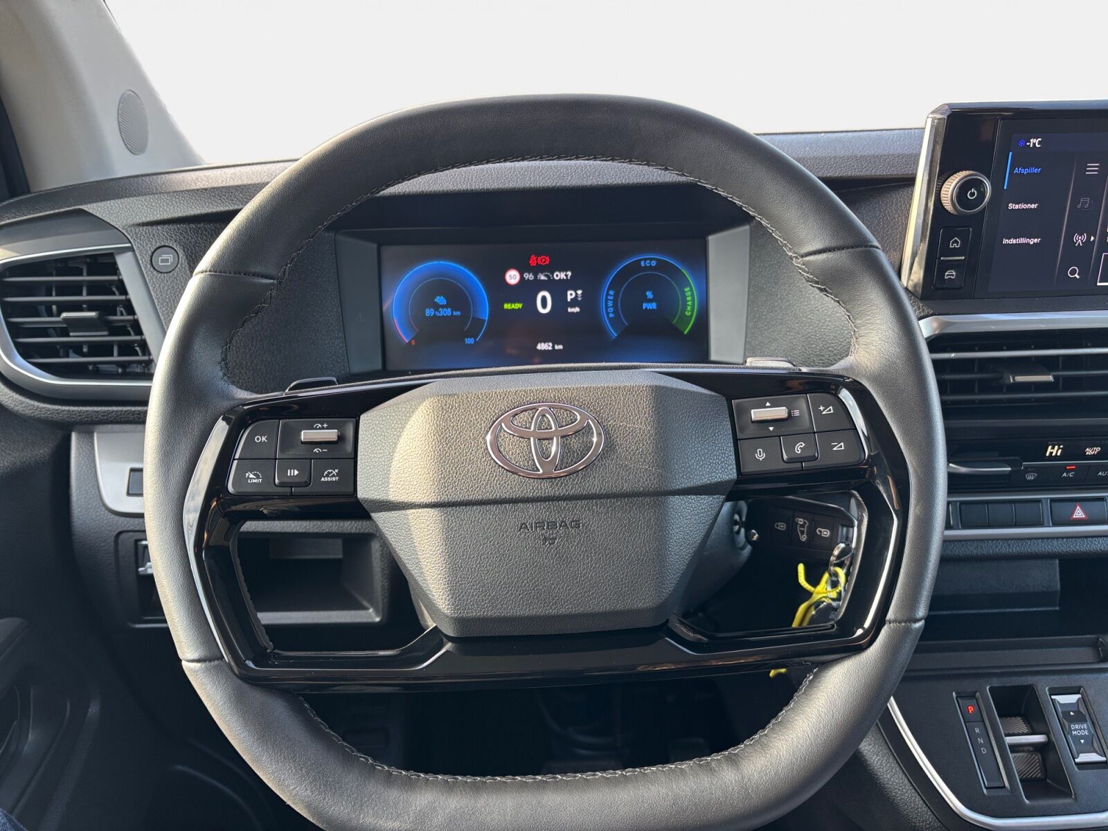 Billede af Toyota Proace Verso Electric Long EL Shuttle To skydedøre 136HK Aut.