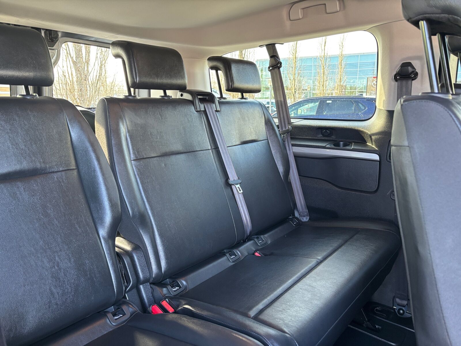 Billede af Toyota Proace Verso Electric Long EL Shuttle To skydedøre 136HK Aut.