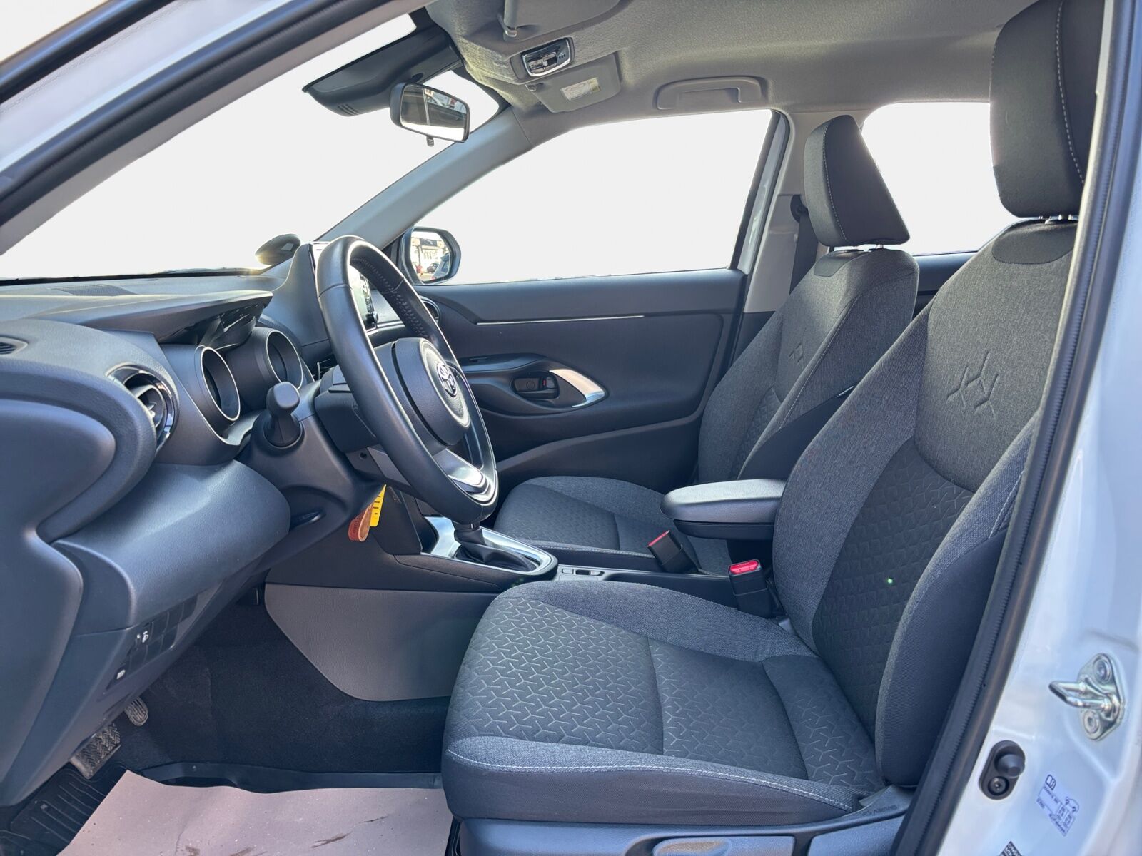 Billede af Toyota Yaris Cross 1,5 Hybrid Essential 116HK 5d Trinl. Gear