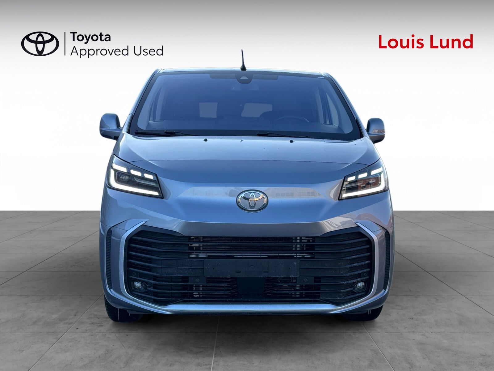 Billede af Toyota Proace Verso Electric Long EL Shuttle To skydedøre 136HK Aut.