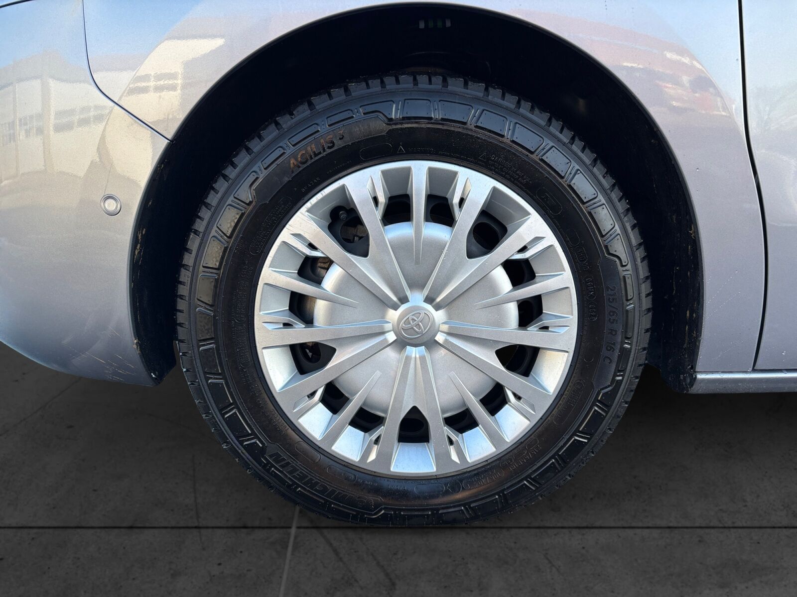 Billede af Toyota Proace Verso Electric Long EL Shuttle To skydedøre 136HK Aut.