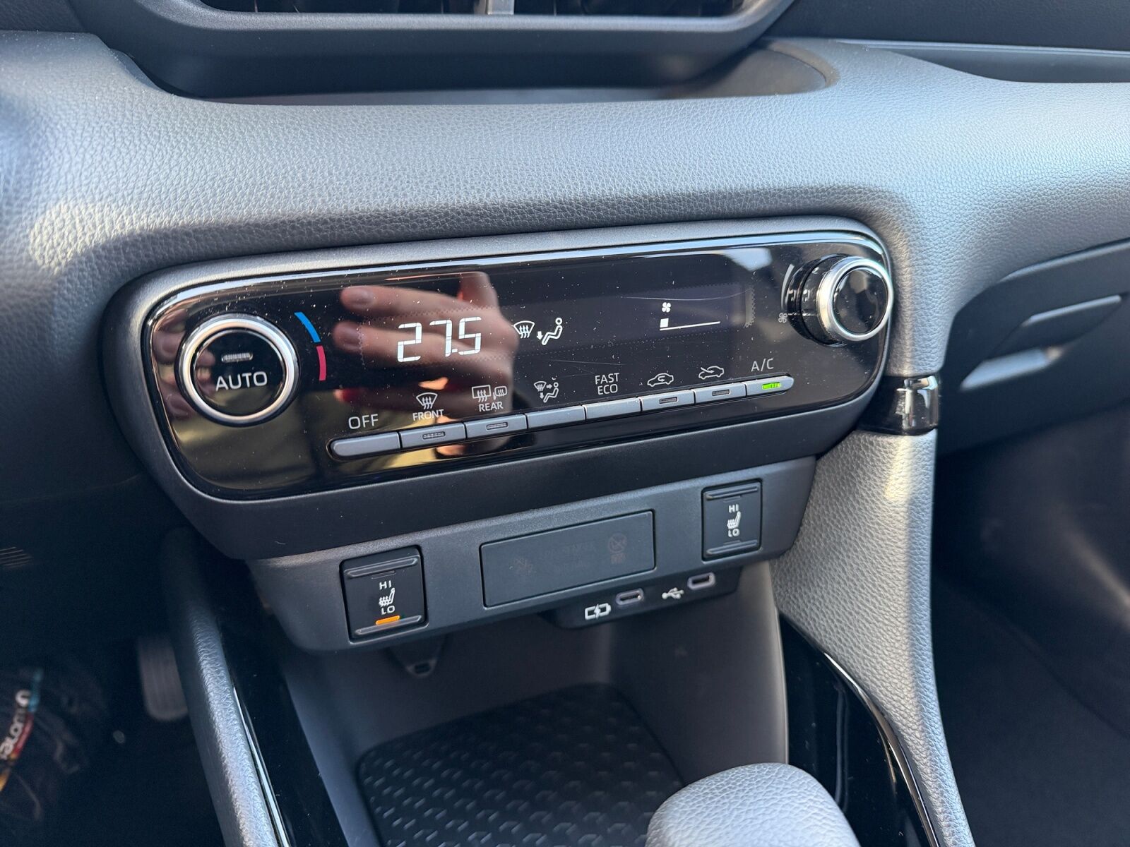 Billede af Toyota Yaris 1,5 Hybrid Style Comfort 116HK 5d Trinl. Gear