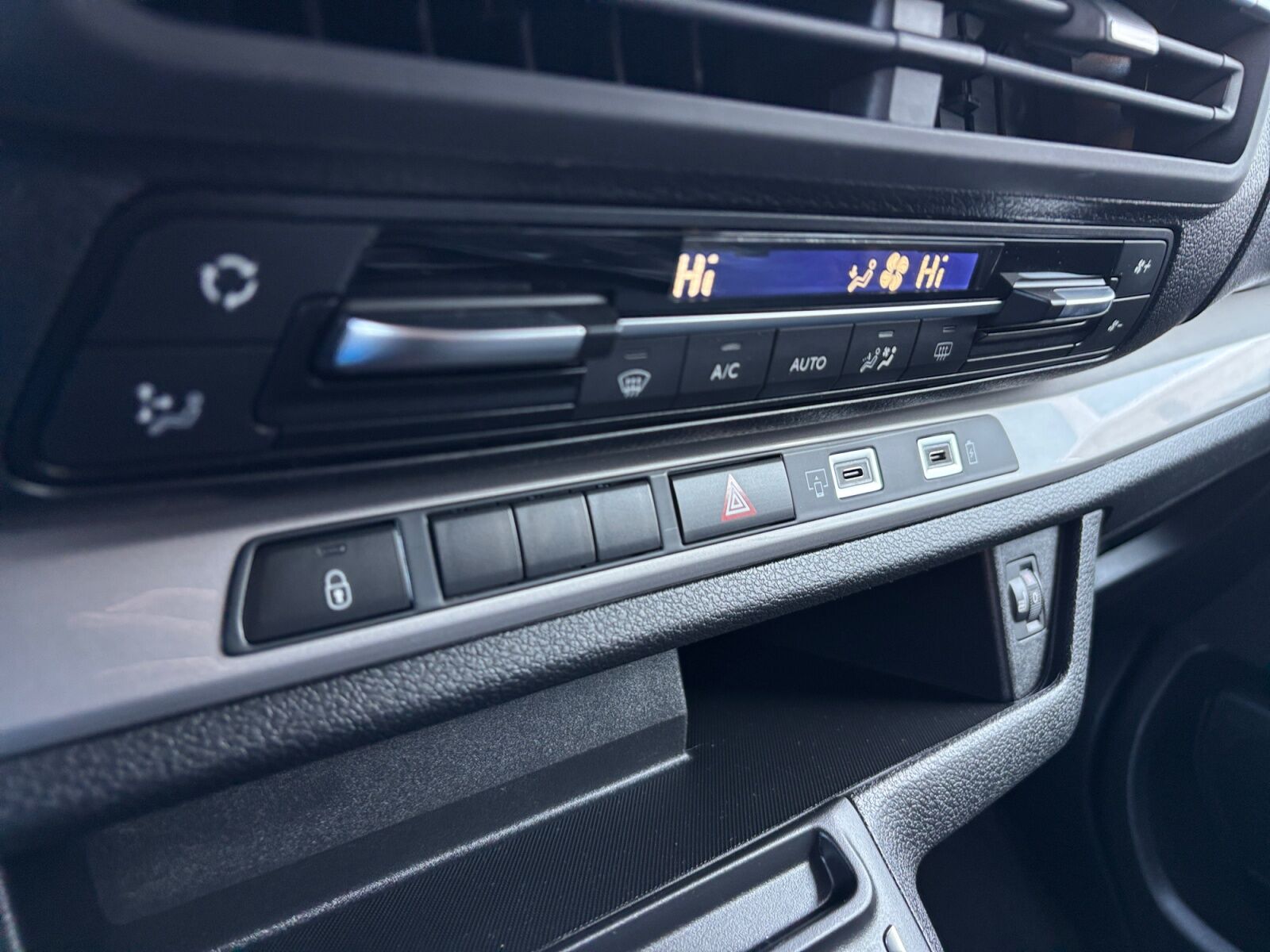 Billede af Toyota Proace Verso Electric Long EL Shuttle To skydedøre 136HK Aut.