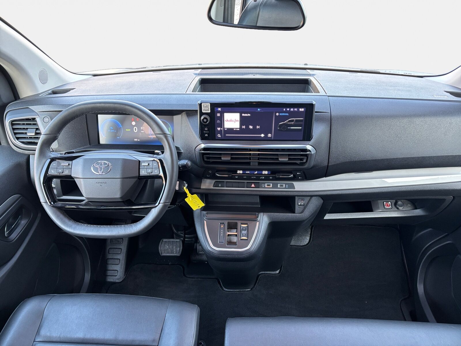 Billede af Toyota Proace Verso Electric Long EL Shuttle To skydedøre 136HK Aut.