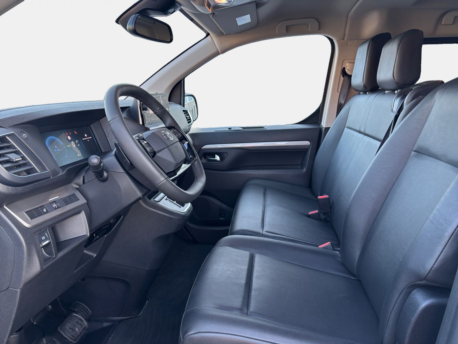 Billede af Toyota Proace Verso Electric Long EL Shuttle To skydedøre 136HK Aut.