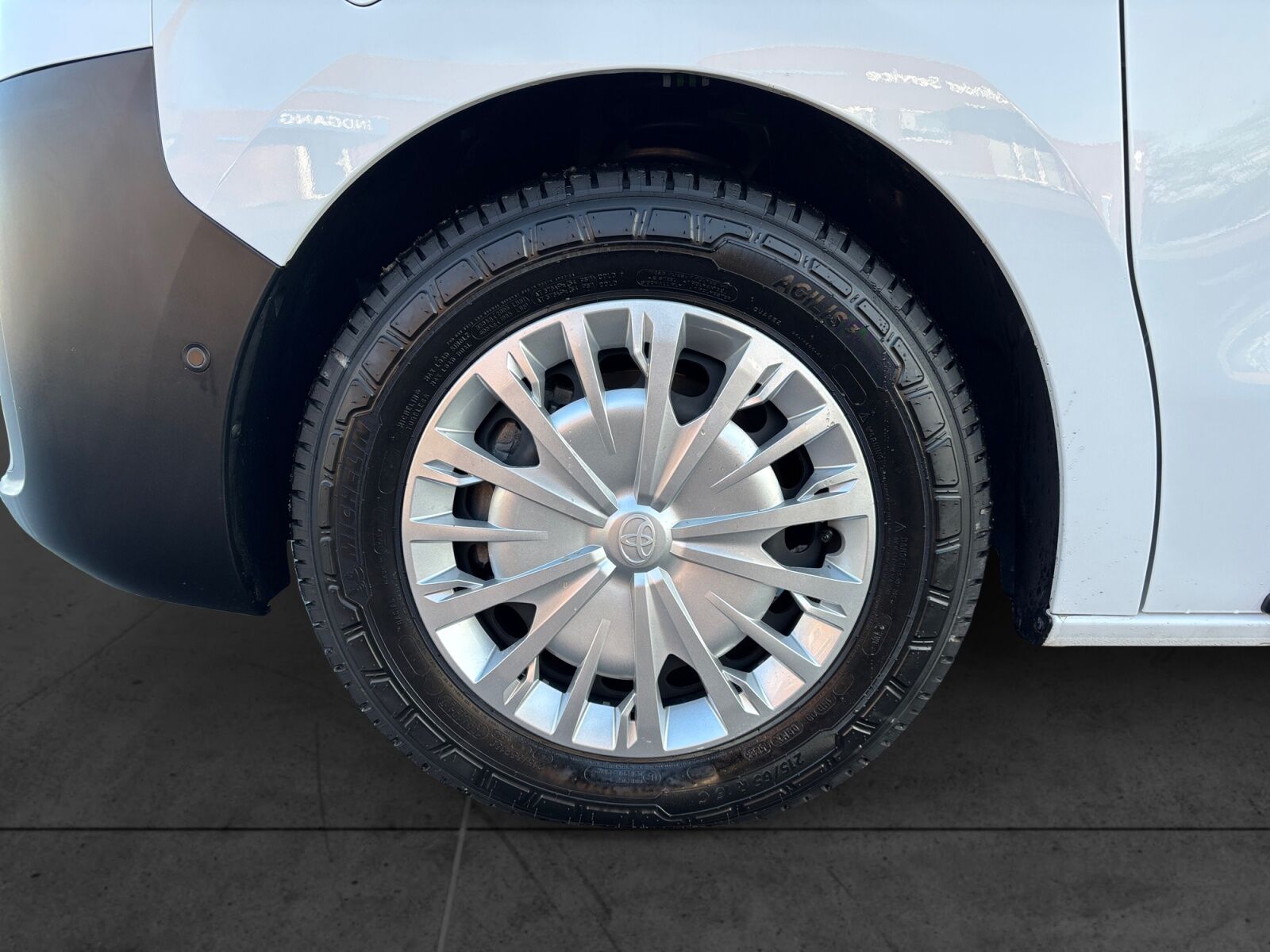 Billede af Toyota Proace Verso Electric Long EL Shuttle To skydedøre 136HK Aut.