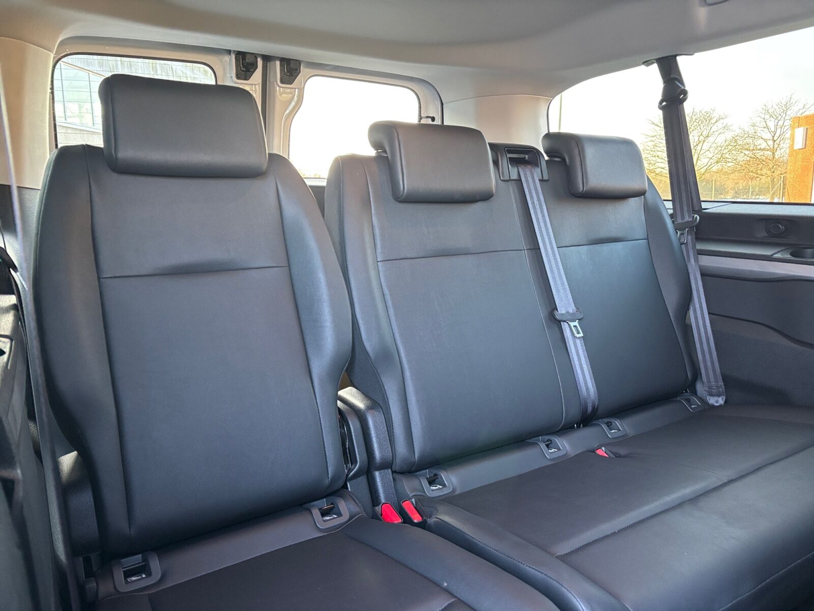 Billede af Toyota Proace Verso Electric Long EL Shuttle To skydedøre 136HK Aut.