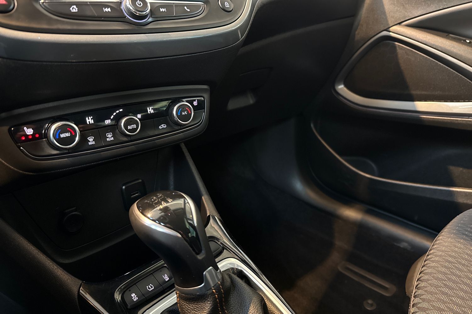 Billede af Opel Crossland X 1,2 Elegance 83HK 5d