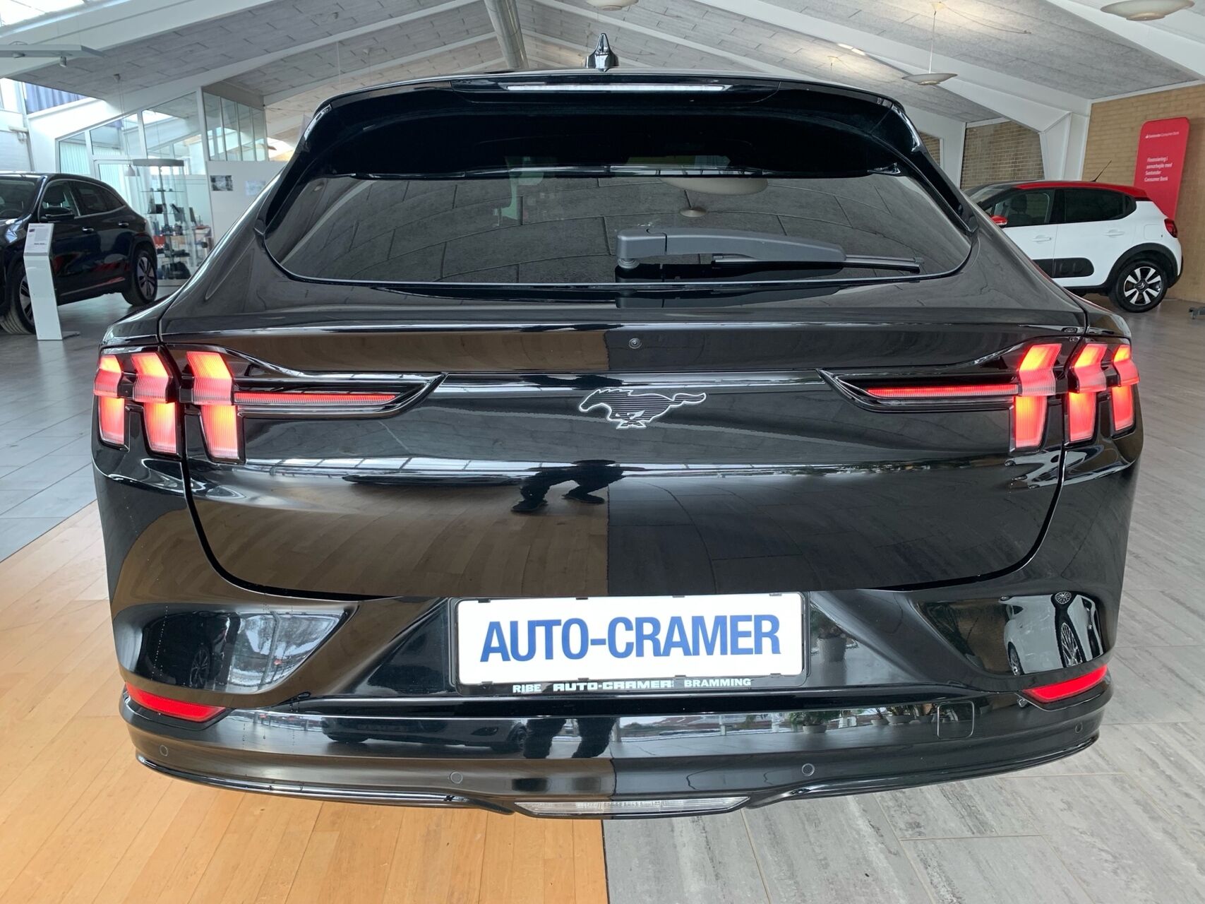 Billede af Ford Mustang Mach-E EL UR Premium 294HK 5d Aut.