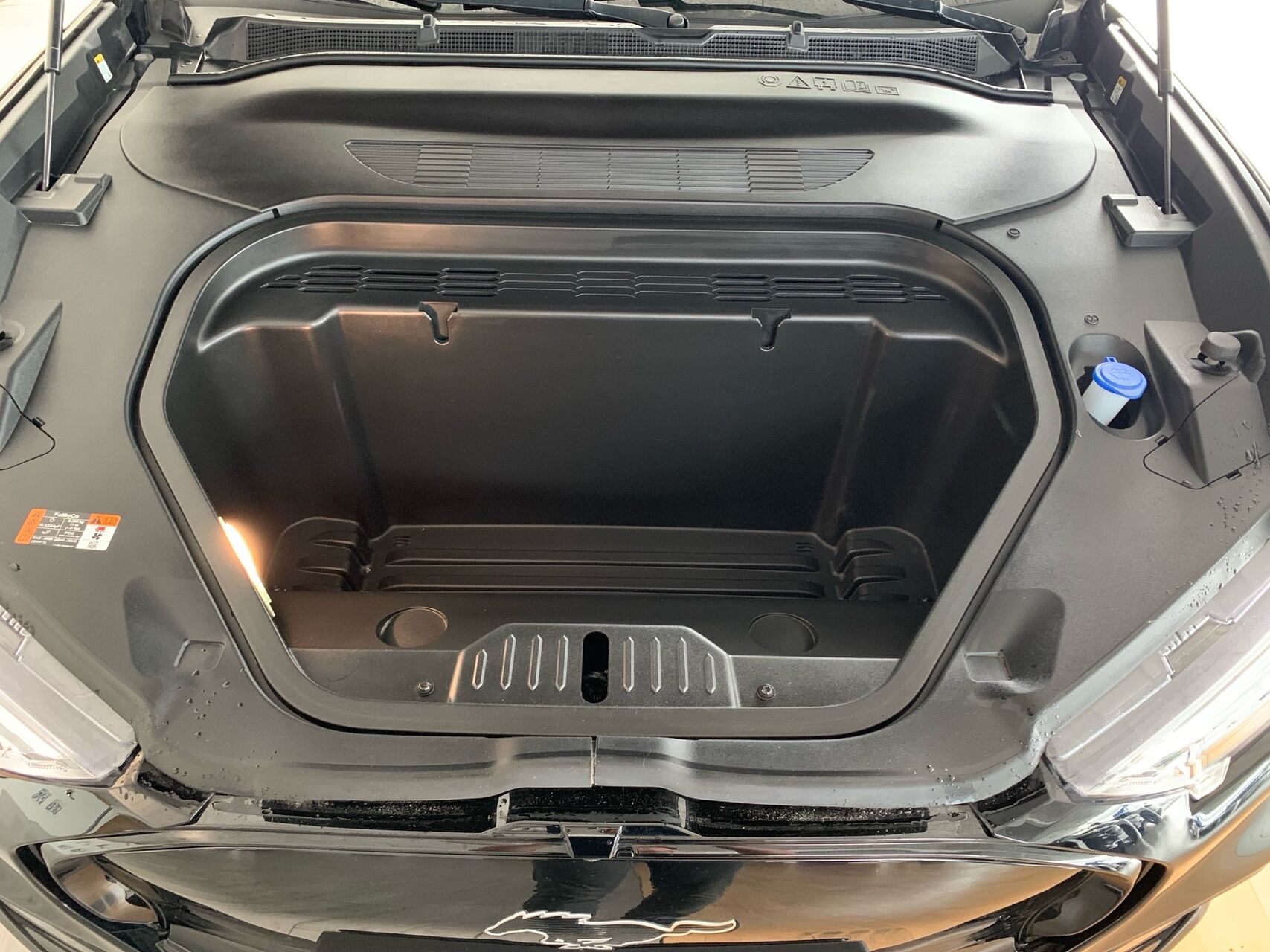 Billede af Ford Mustang Mach-E EL UR Premium 294HK 5d Aut.