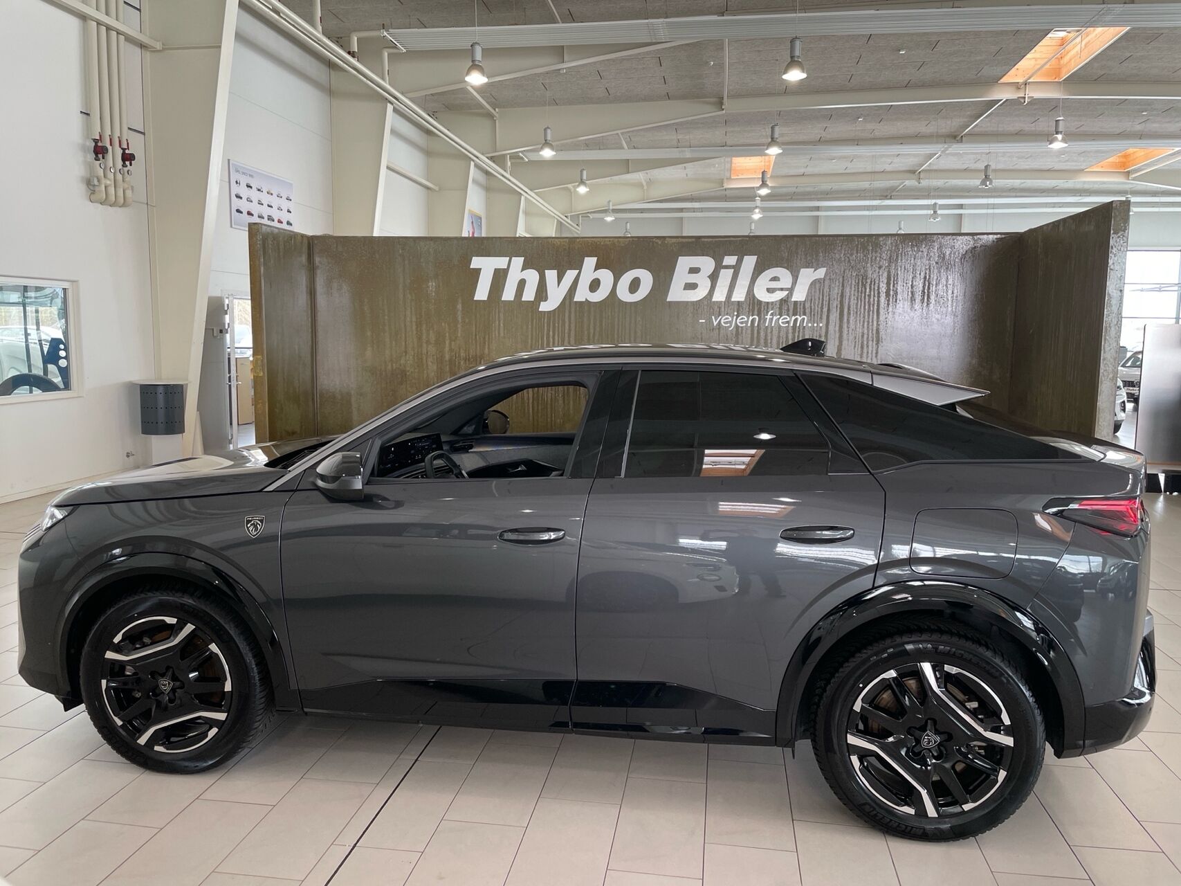 Billede af Peugeot e-3008 EL GT Pack 210HK 5d Aut.