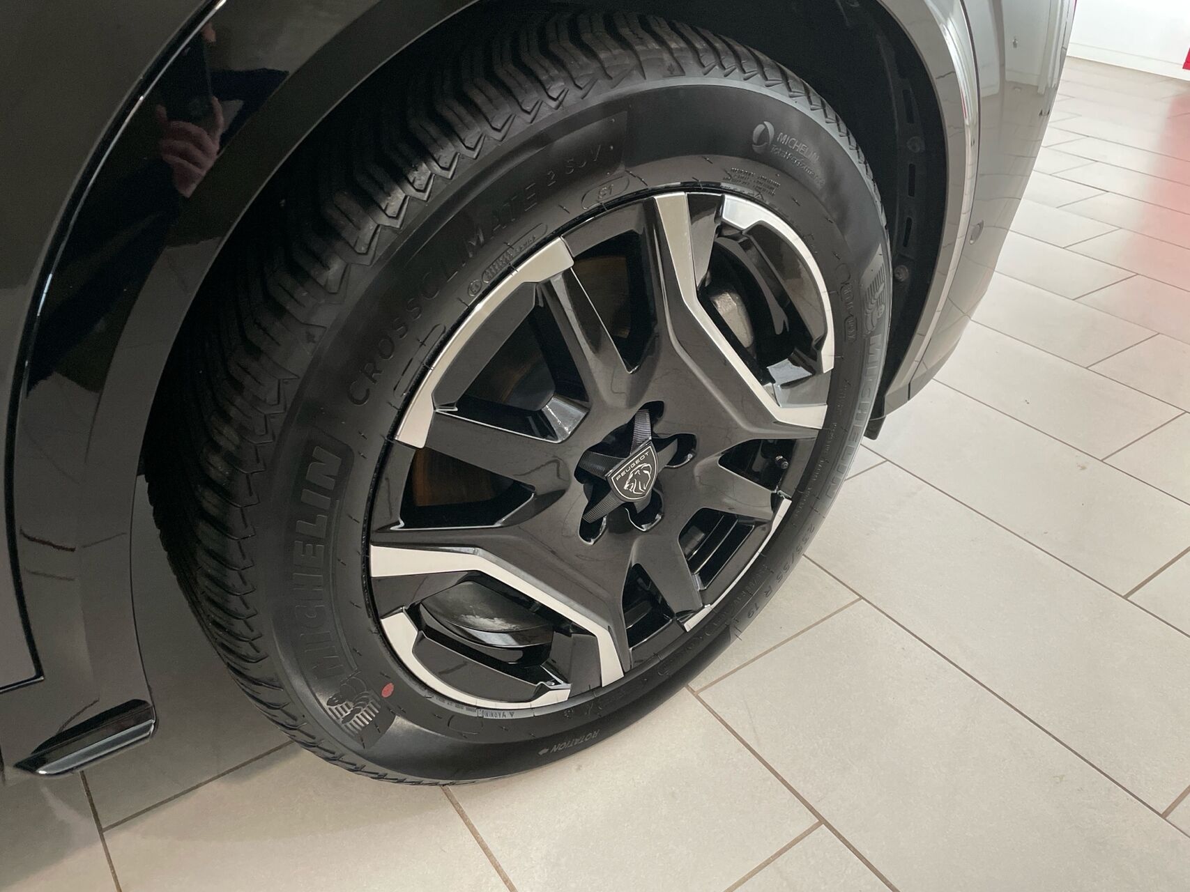 Billede af Peugeot e-3008 EL GT Pack 210HK 5d Aut.