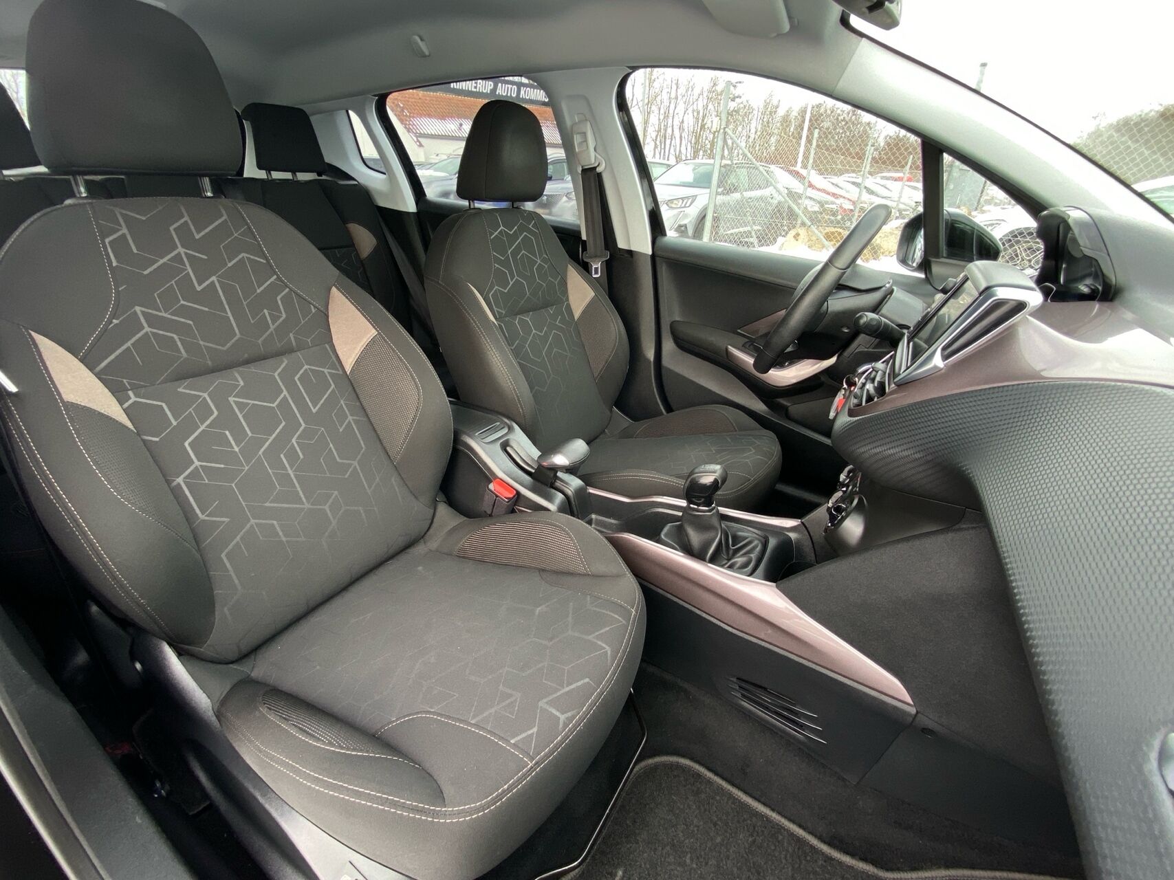 Billede af Peugeot 2008 1,2 VTi Active 82HK