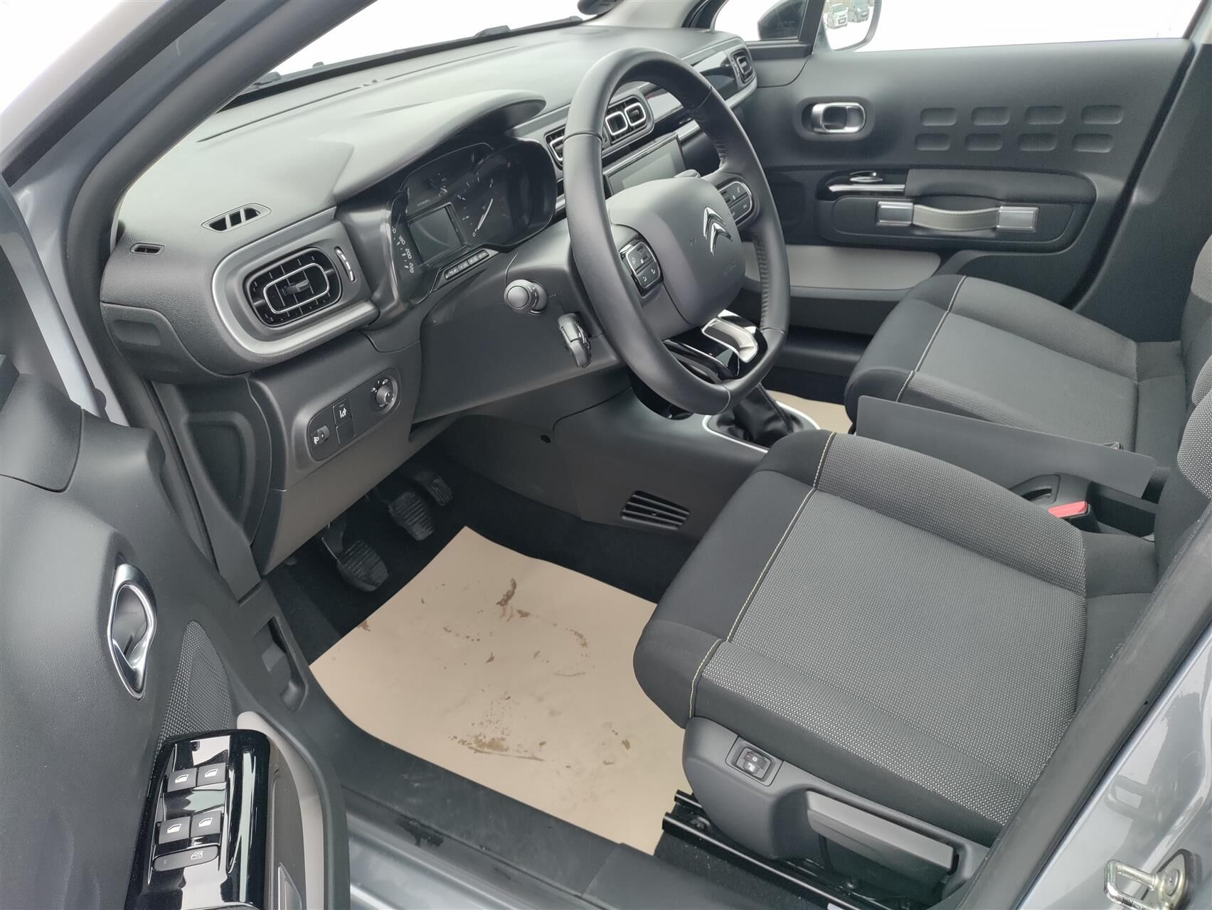 Billede af Citroën C3 1,2 PureTech Triumph 82HK 5d