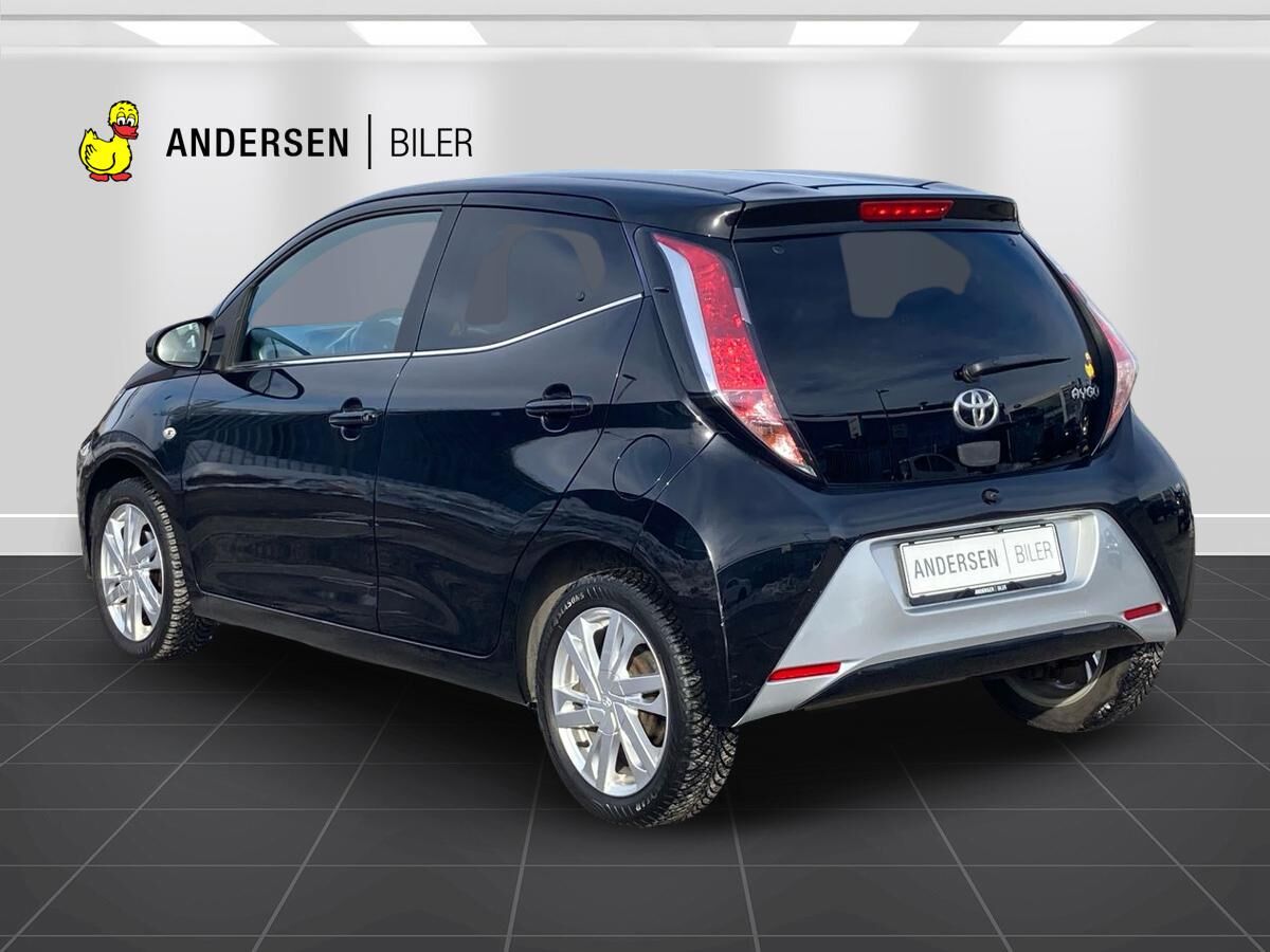 Billede af Toyota Aygo 1,0 VVT-I X-Black II 69HK 5d