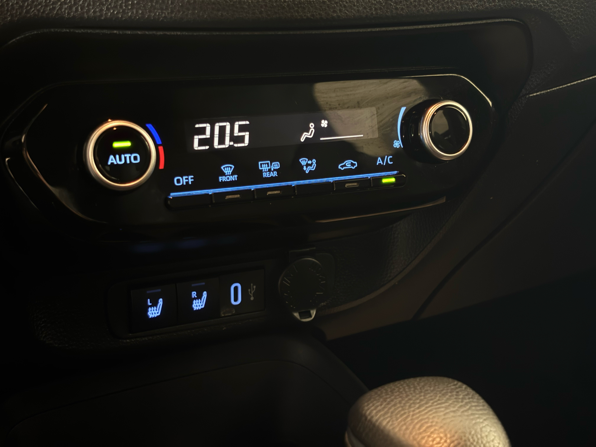 Billede af Toyota Aygo X 1,0 VVT-I Active 72HK 5d Aut.