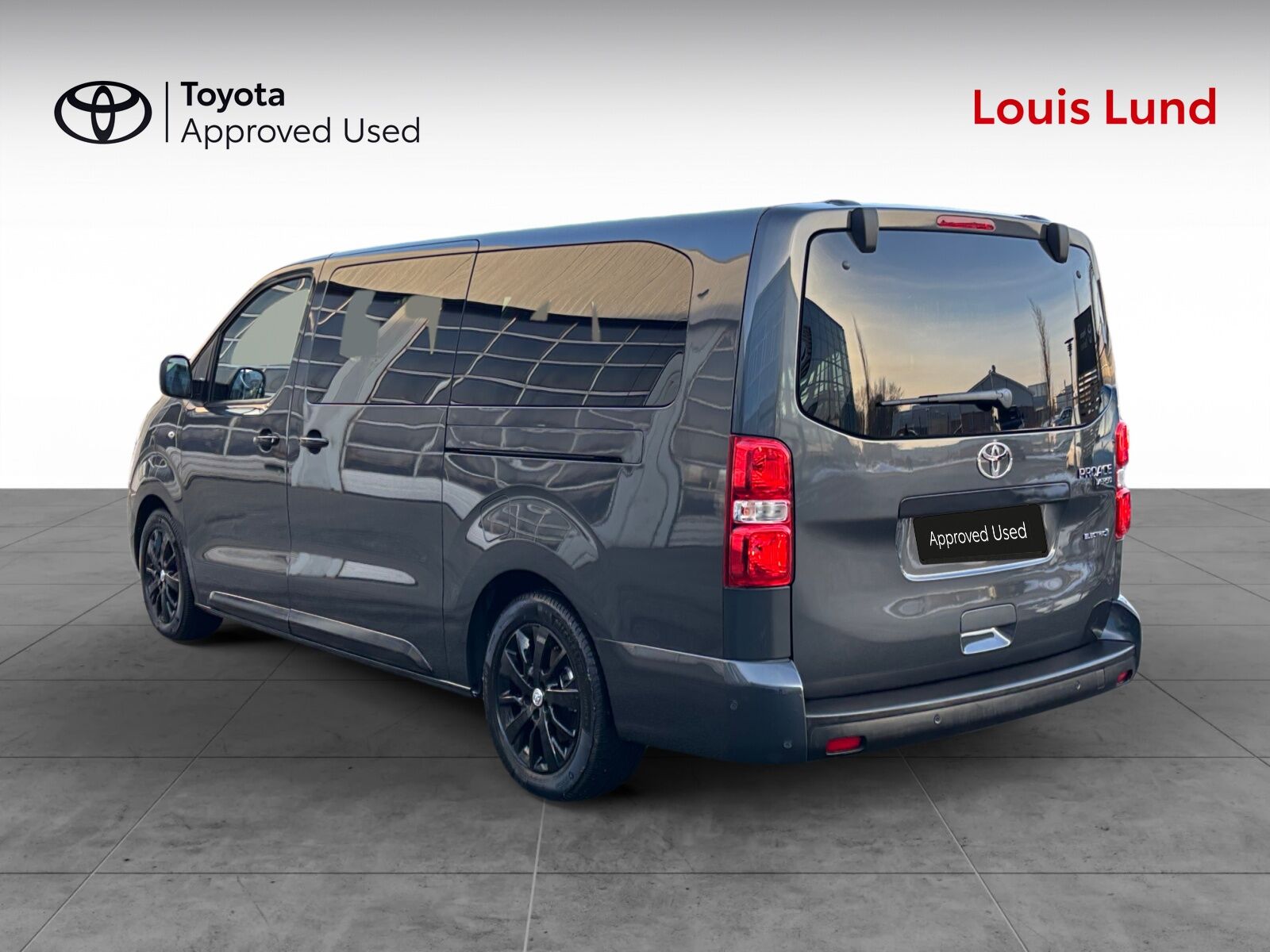 Billede af Toyota Proace Verso Electric Long EL Shuttle To skydedøre 136HK Aut.